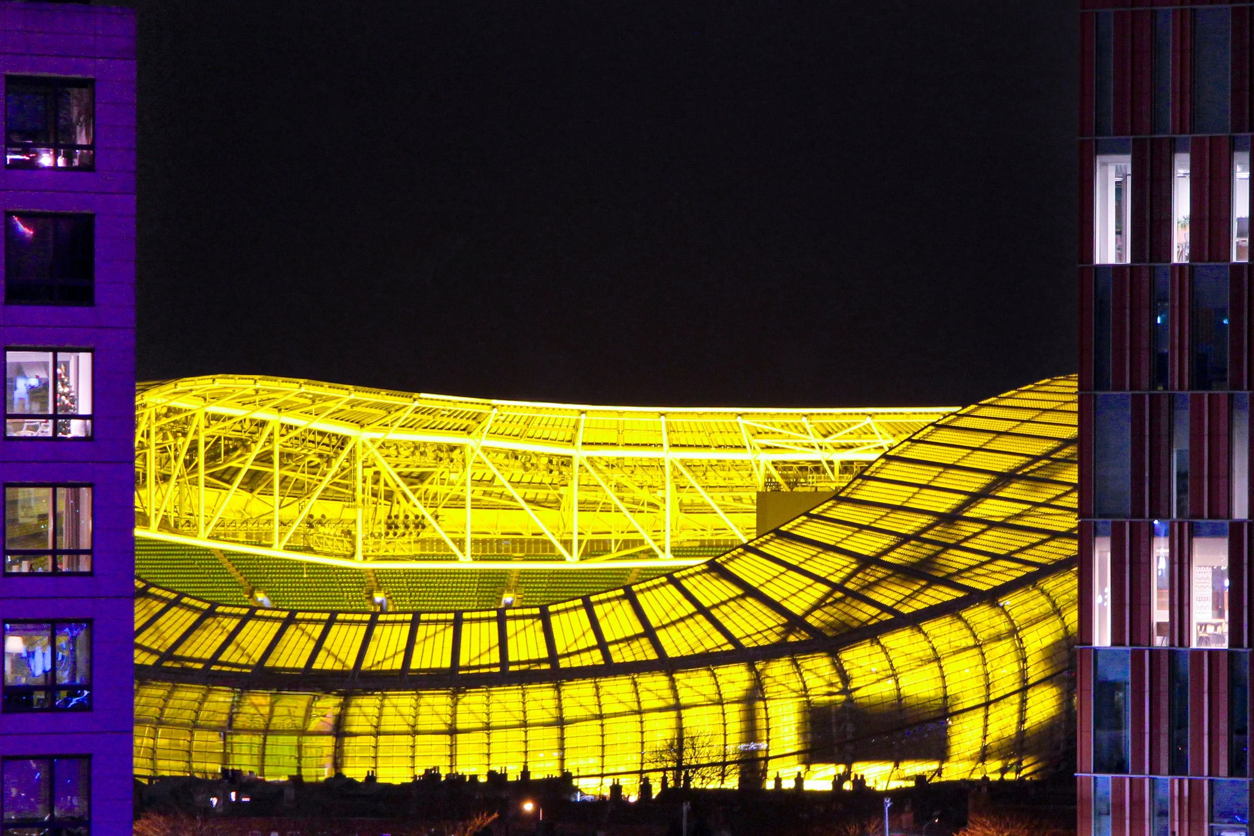 P114_Urban Rugby Scrum_Lustre_NoAdj.jpg