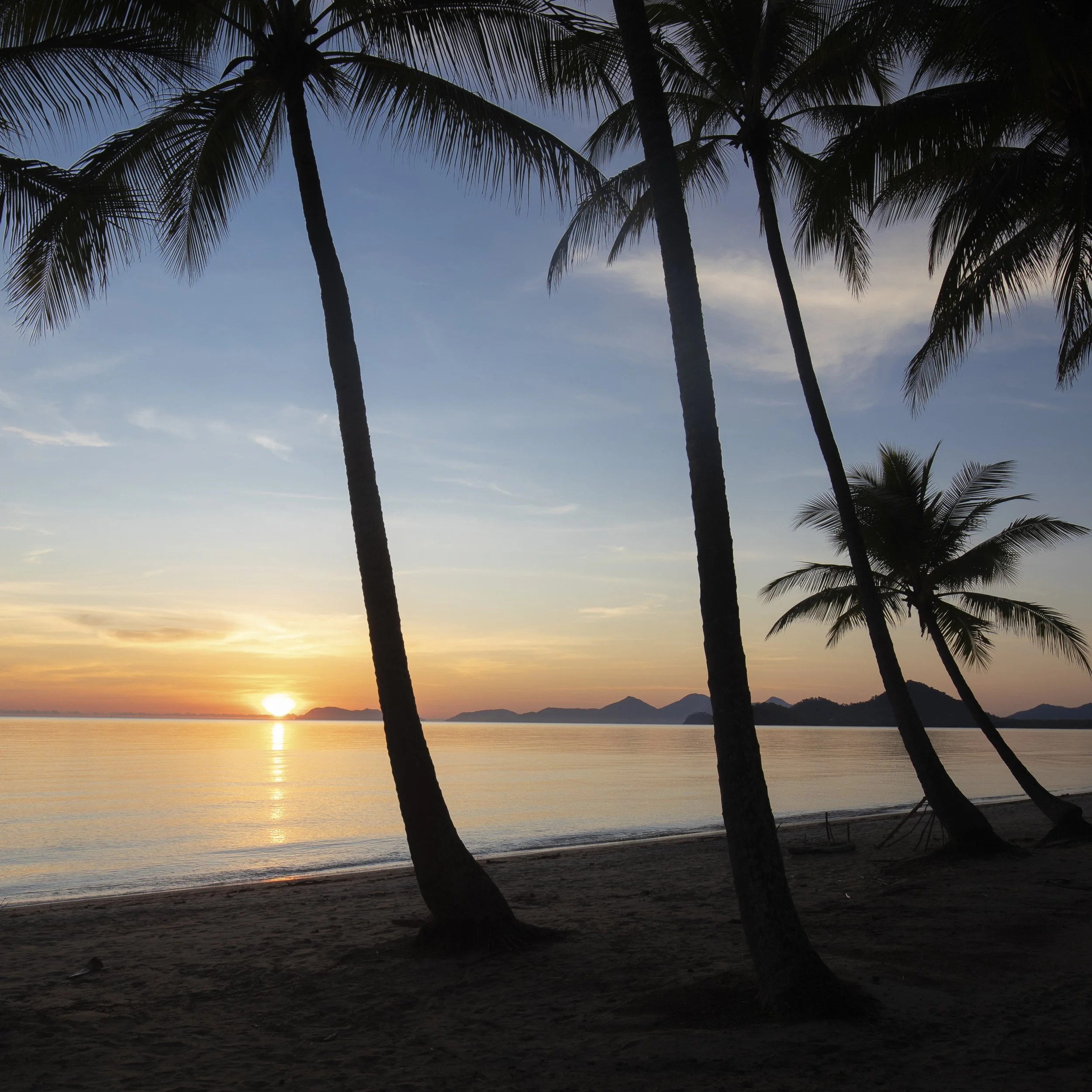 27. Sunrise in Paradise - Yvonne McKeown.JPG