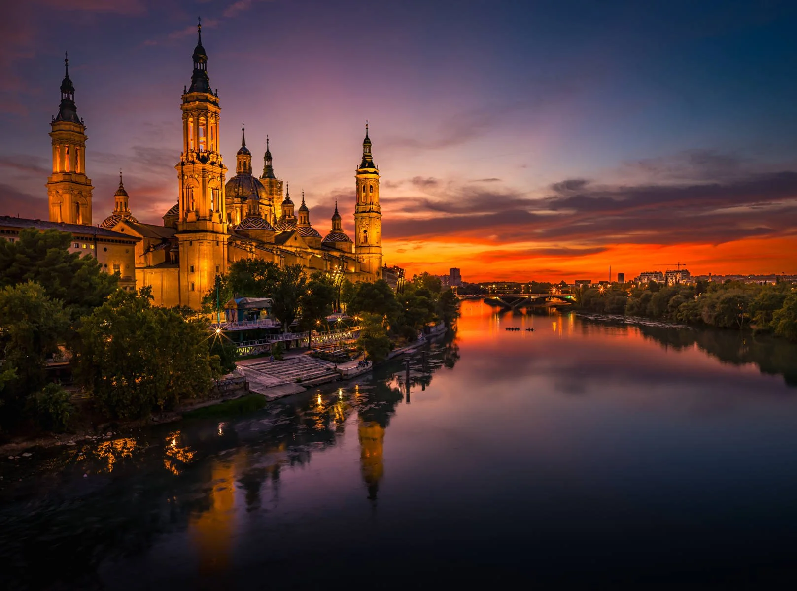 Shay FARRELLY LIPF AFIAP_Zaragoza Cathedral.jpg