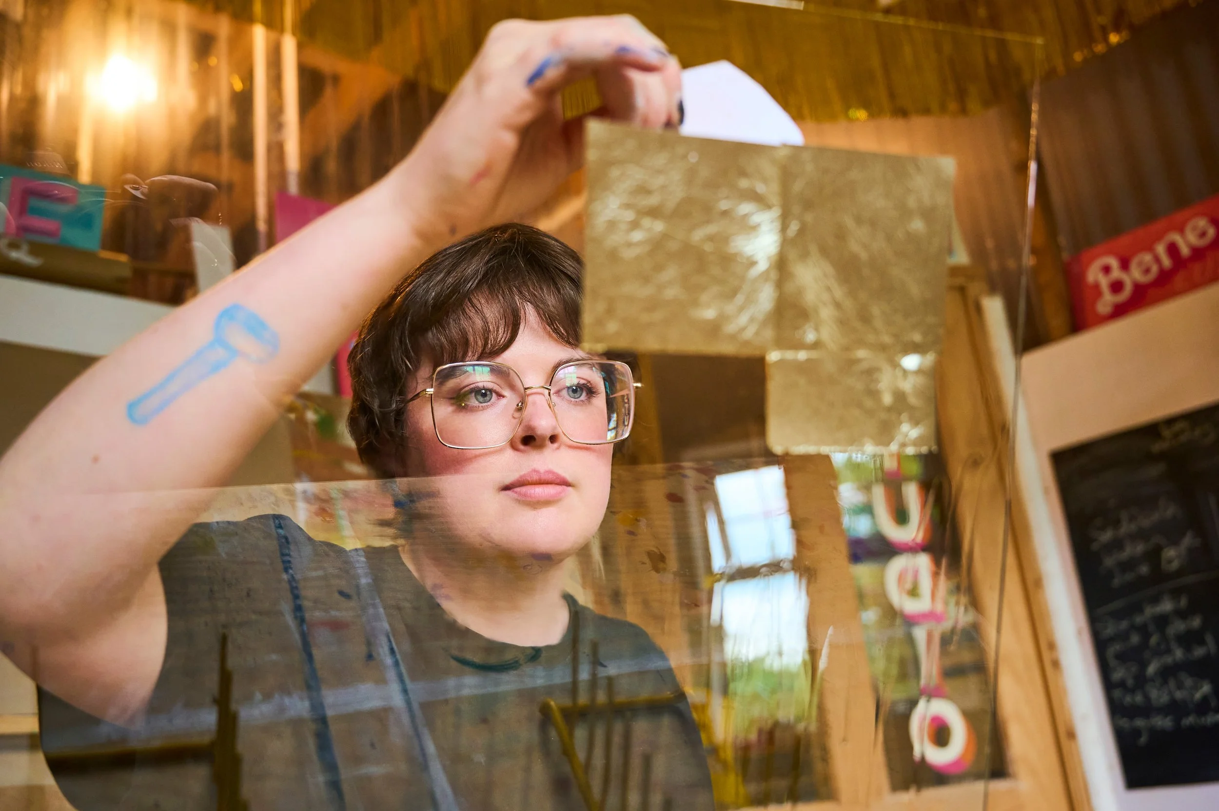 Meghan McDermott, Sign Writer. Portraits by Sadhbh Kenny