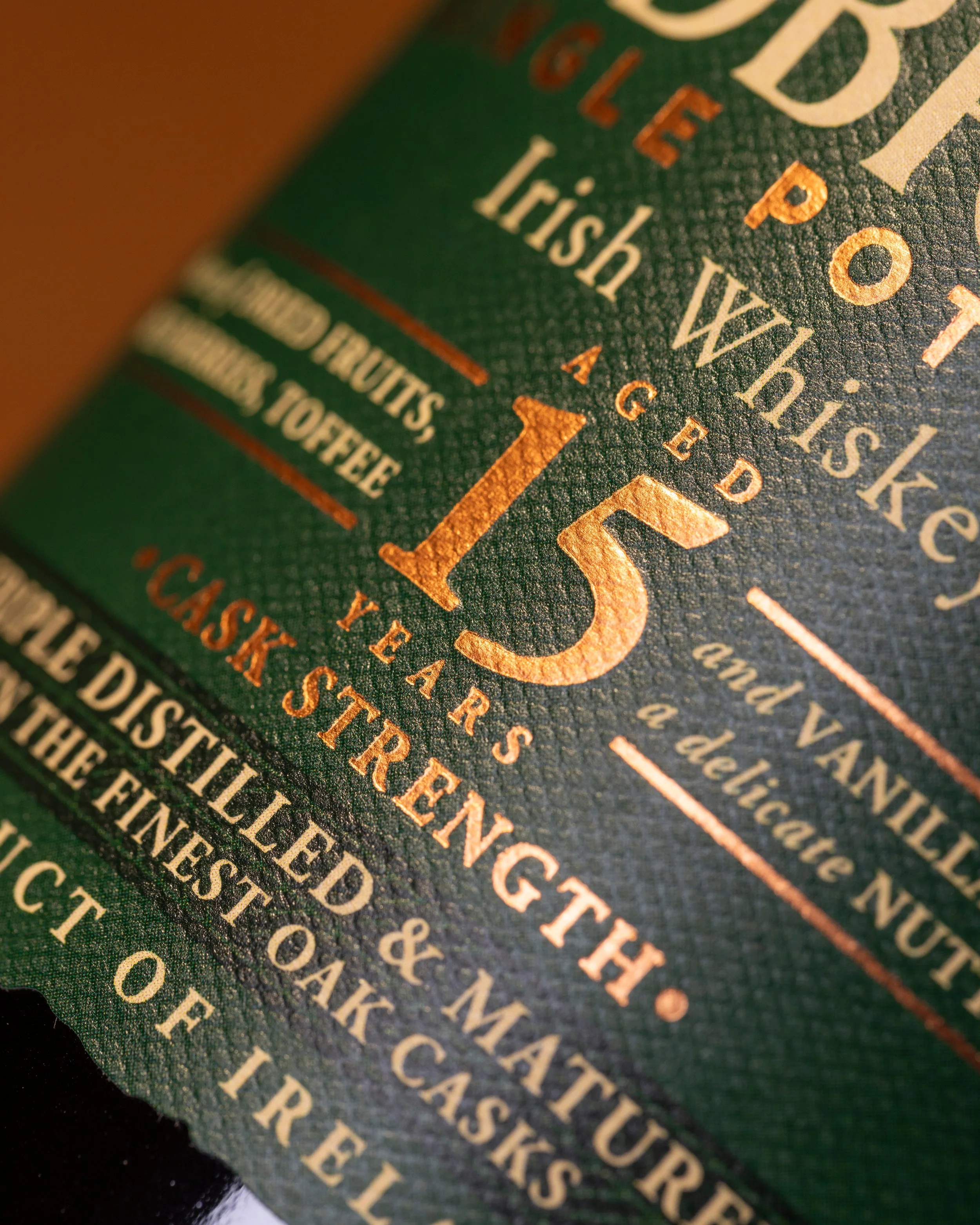 REDBREAST_15-YEAR-CASK-STRENGTH_PHOTOGRAPHY_4X5_@5ADHBH_7.jpg