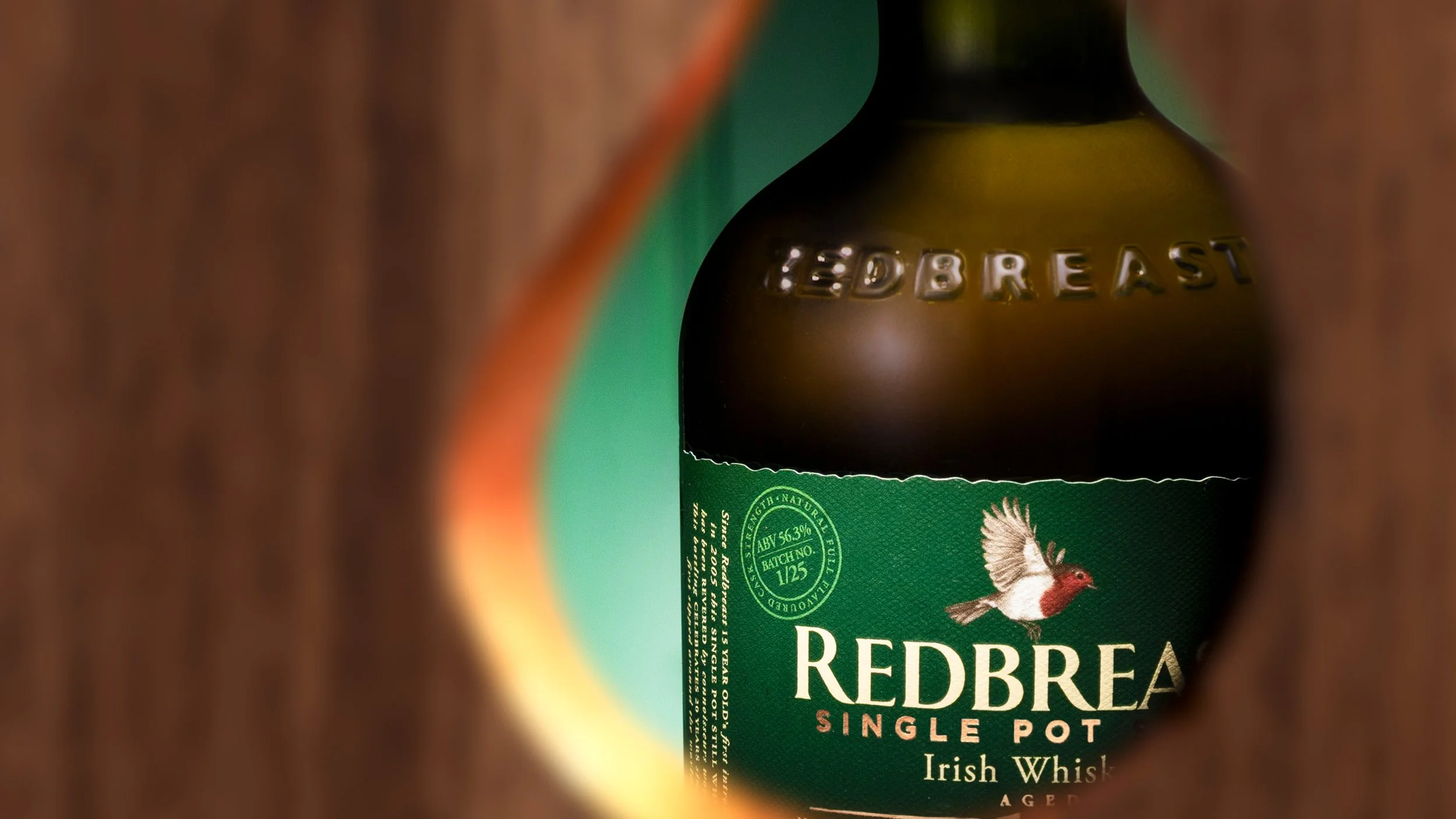 REDBREAST_15-YEAR-CASK-STRENGTH_PHOTOGRAPHY_16X9_@5ADHBH_5.jpg