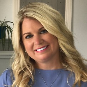 Lynn Agresti