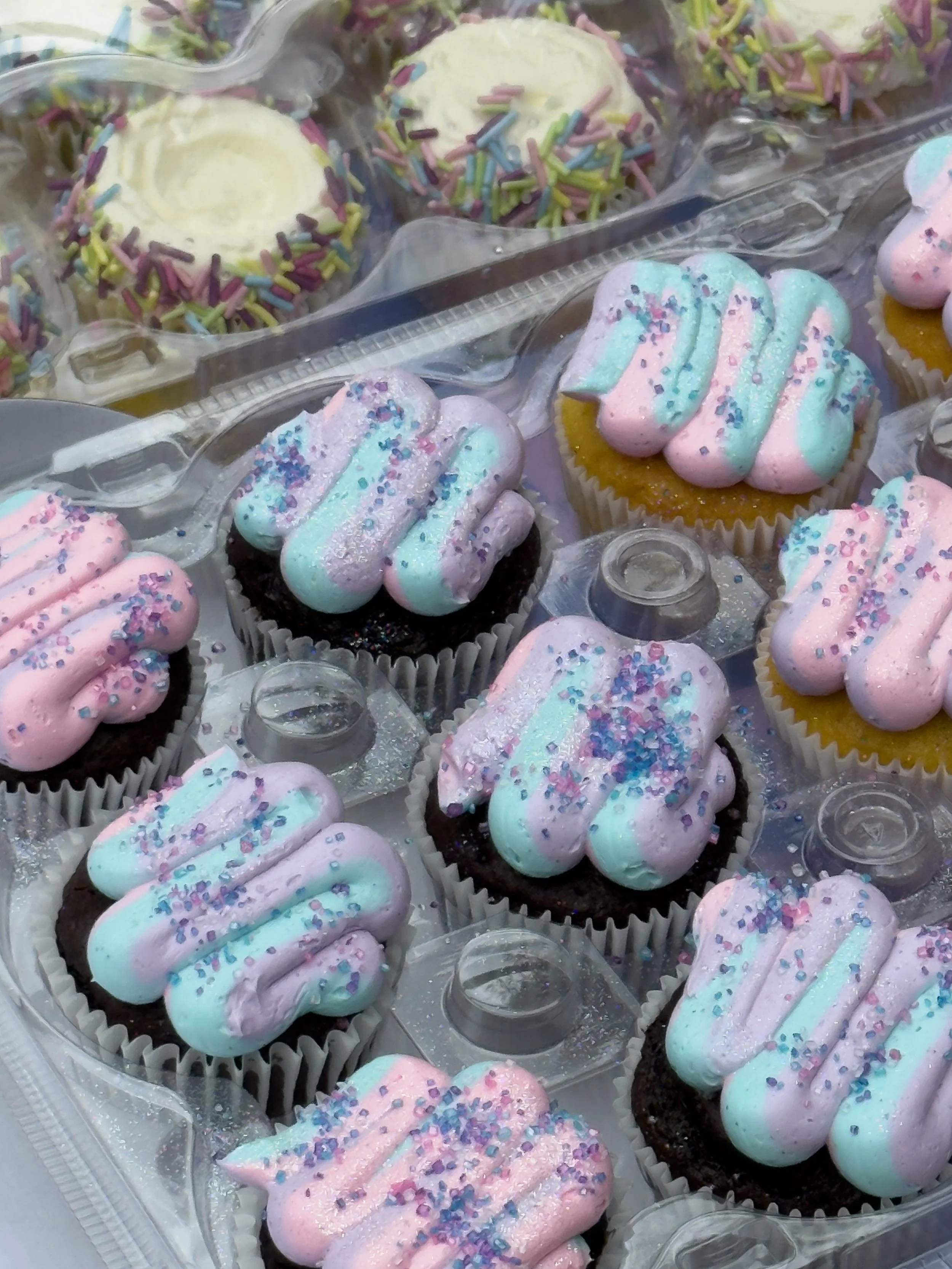 the cupcakes.