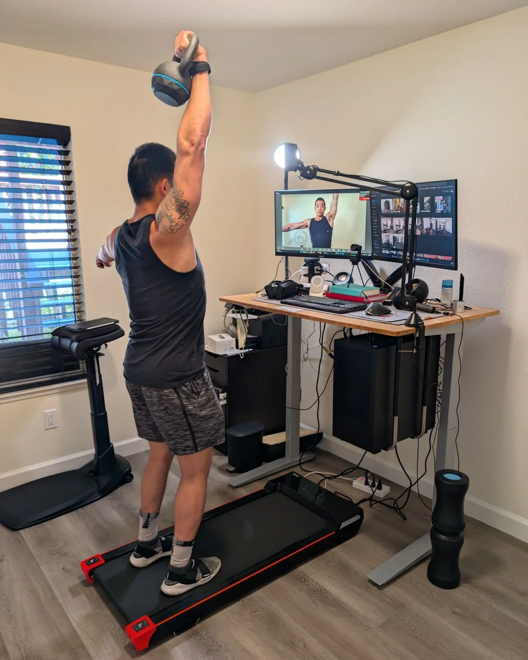 How Online Physical Therapy Can Help You Achieve a Pain-Free Workday