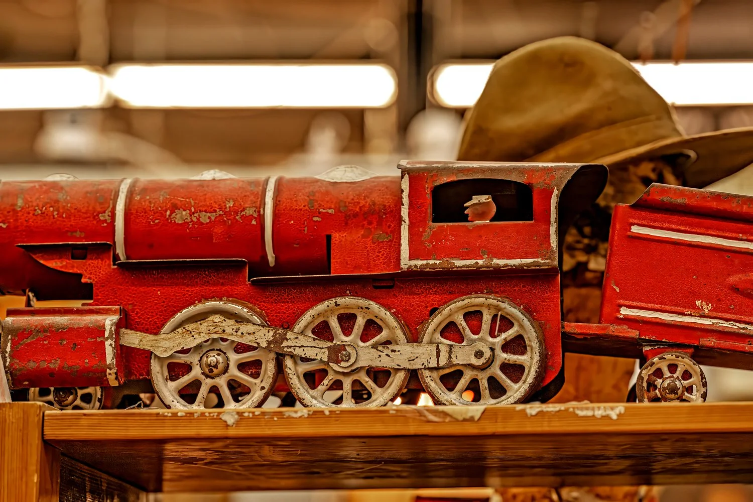 Forestwood Antique Mall, Dallas little train1.jpg