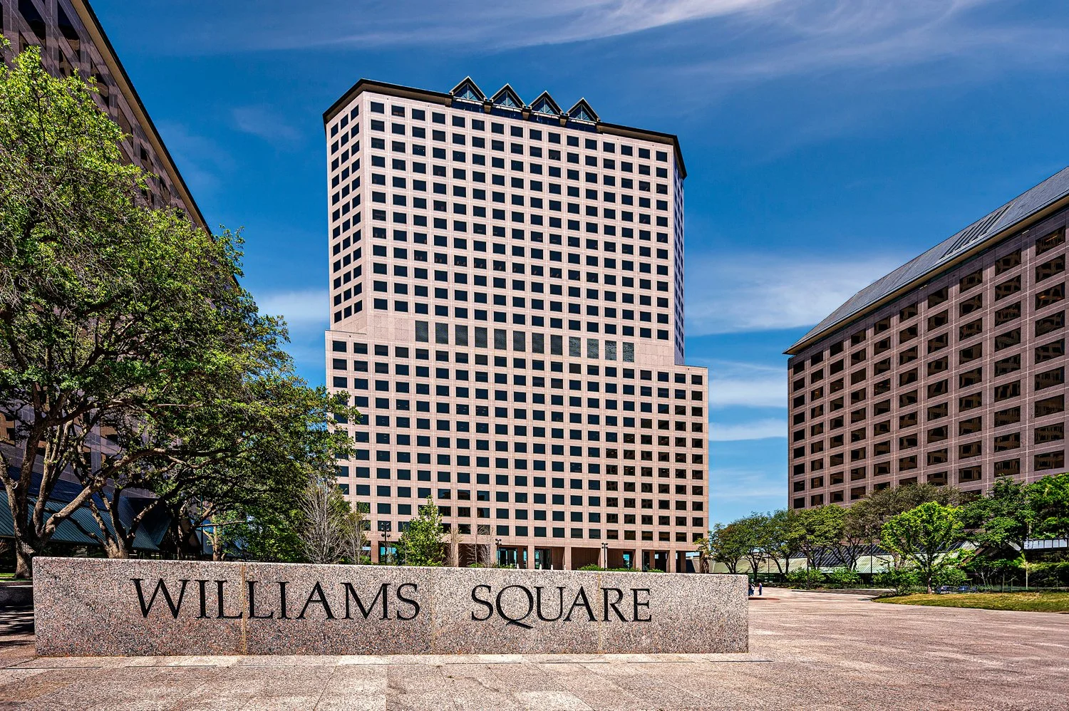Williams Square tower in Los Colinas