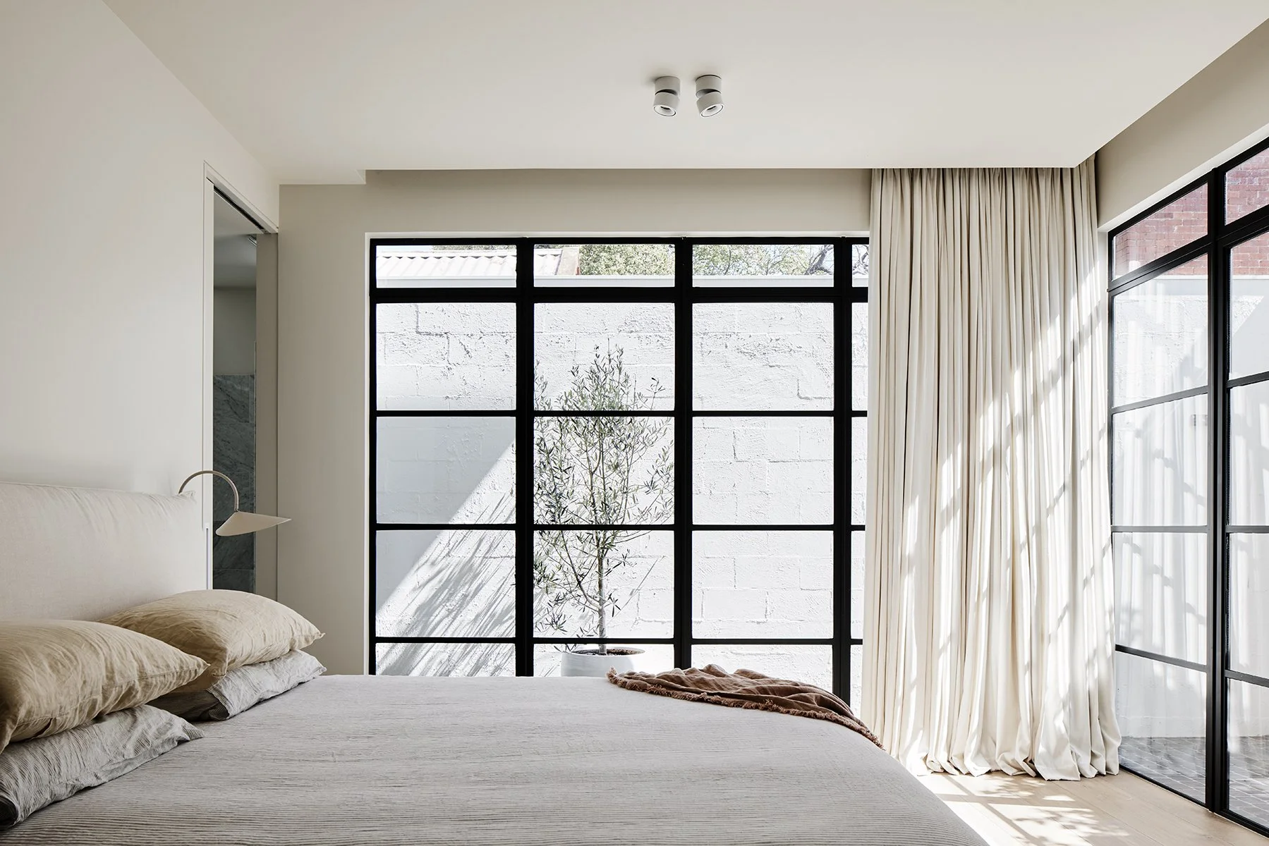 EI Patterson Plc_07.jpg