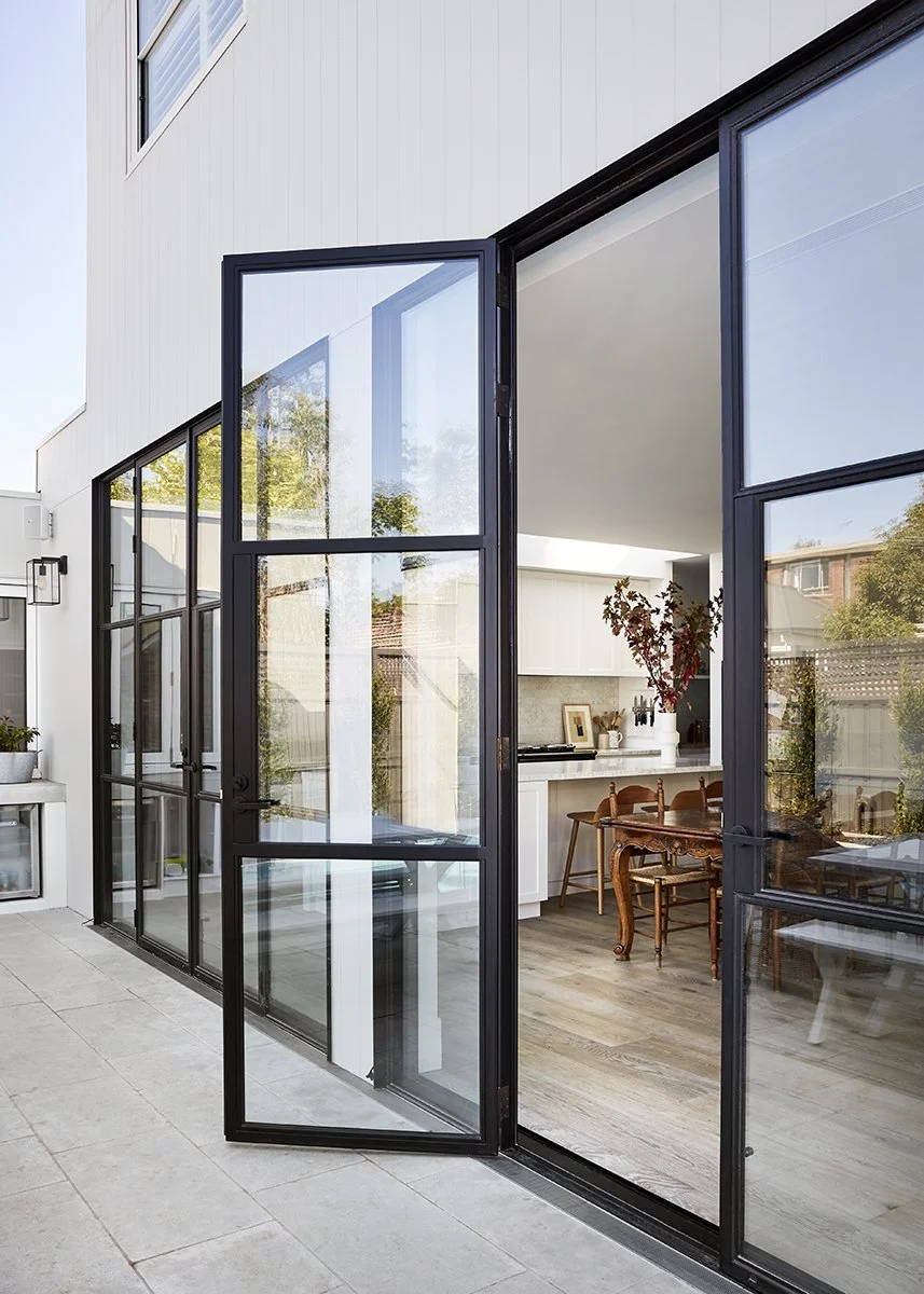 Empire Int_Hunter_07.jpg