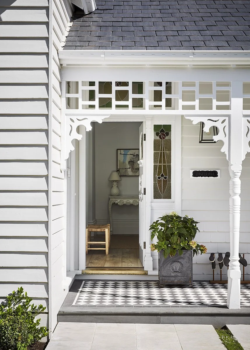 Empire Int_Hunter_03.jpg