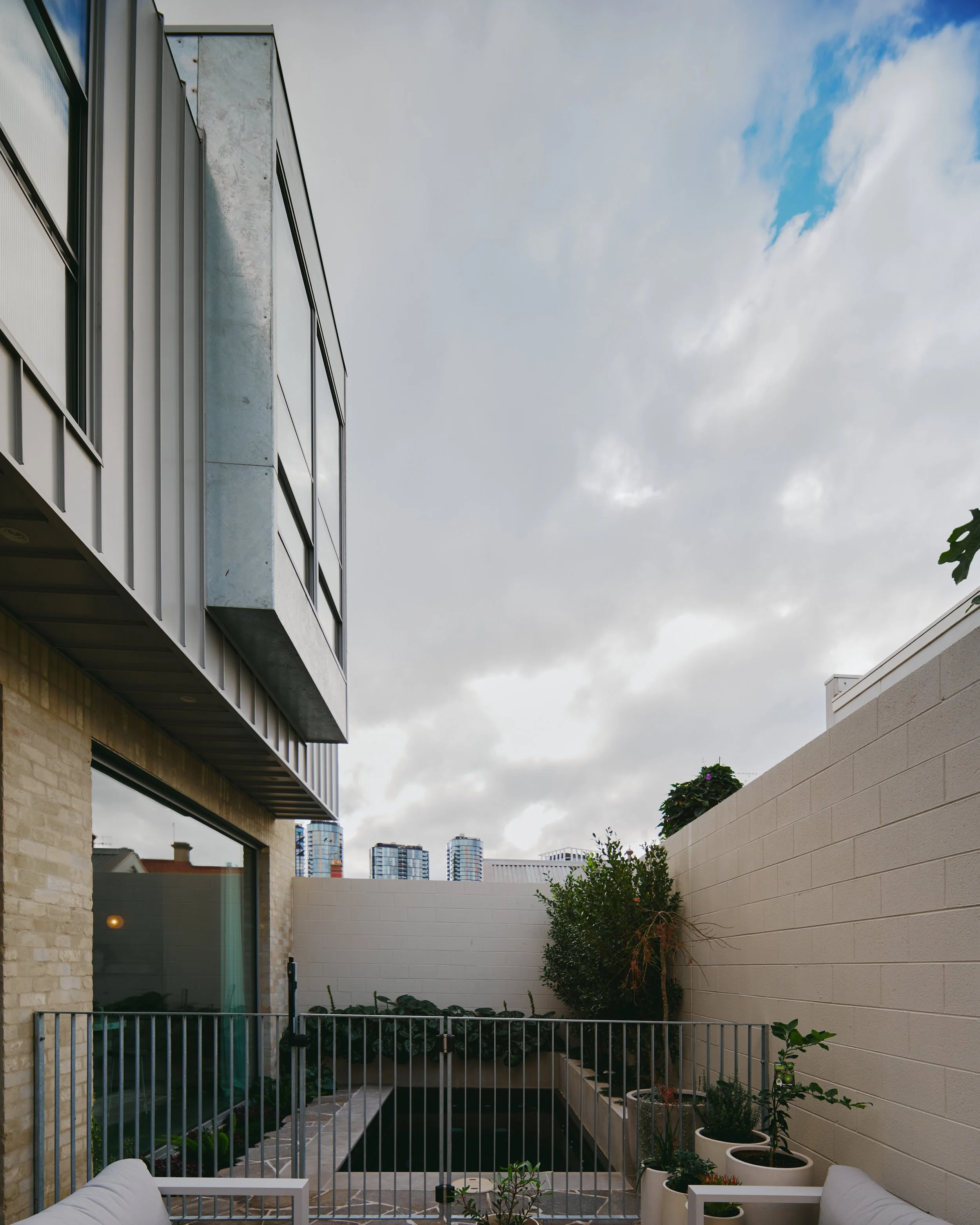 WebRes_ROAN_South_Melbourne2616.jpg