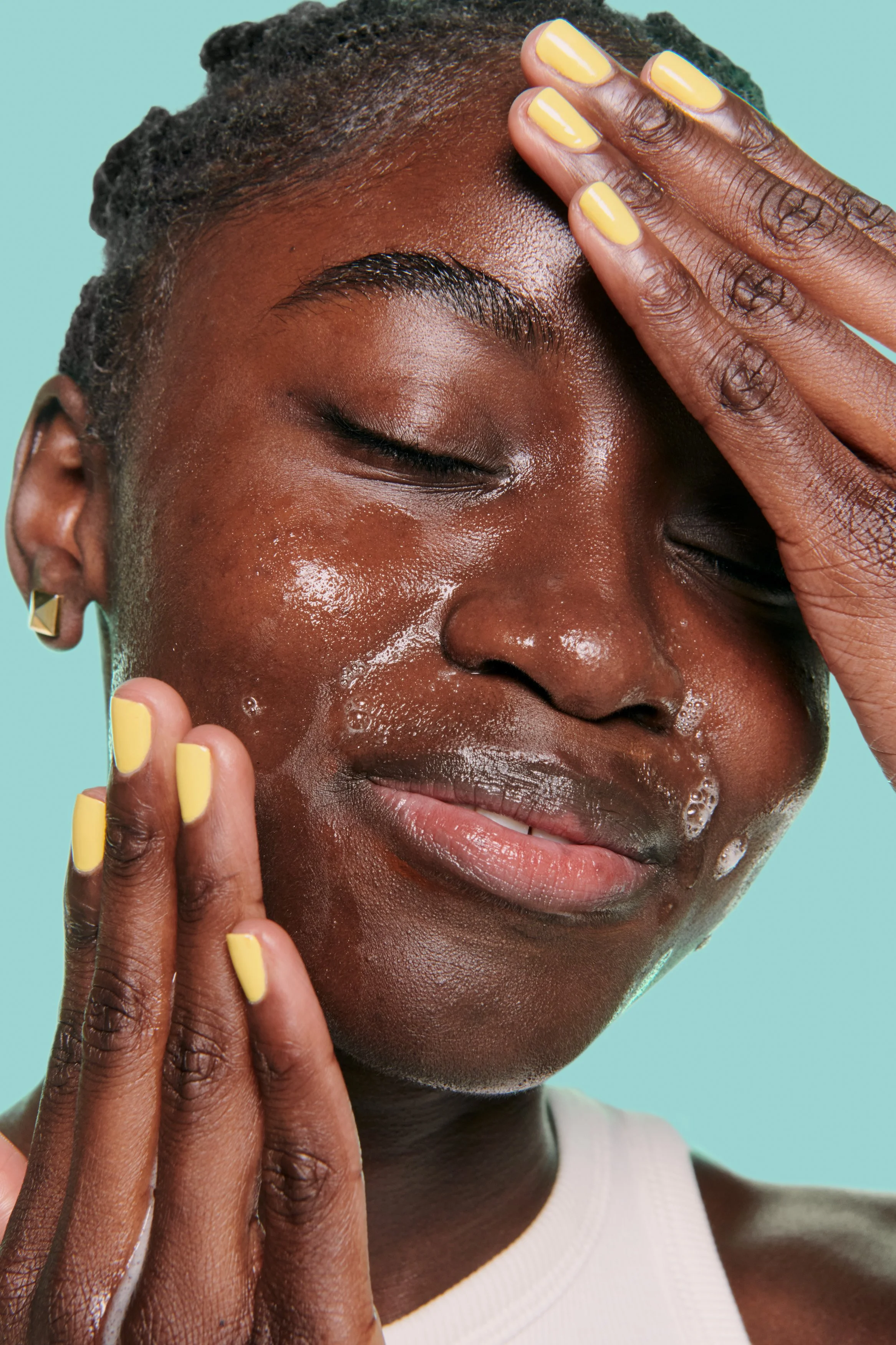 25_ADAMA TNT Application Foam Press into Face_0079.jpg