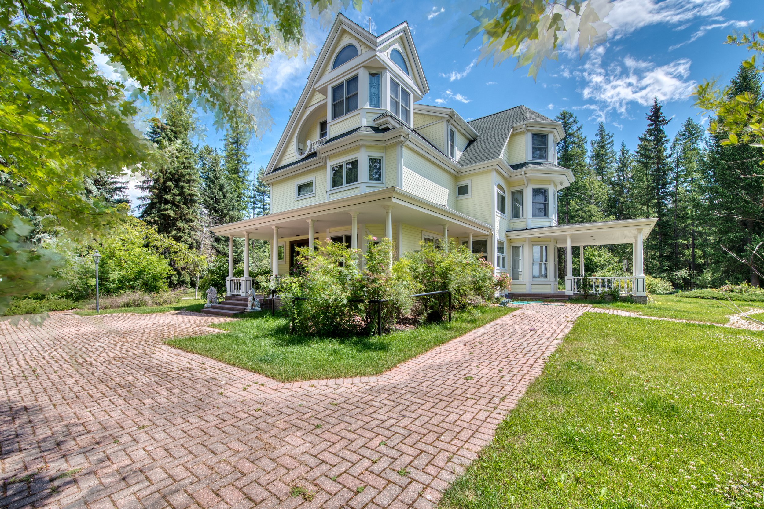 E Edgewood Dr Exteriors-015.jpg