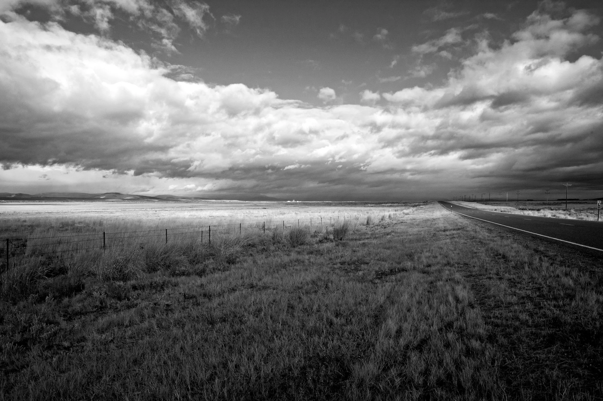 OnTheRoad inTheBigHoleFlatDespeckBW.jpg