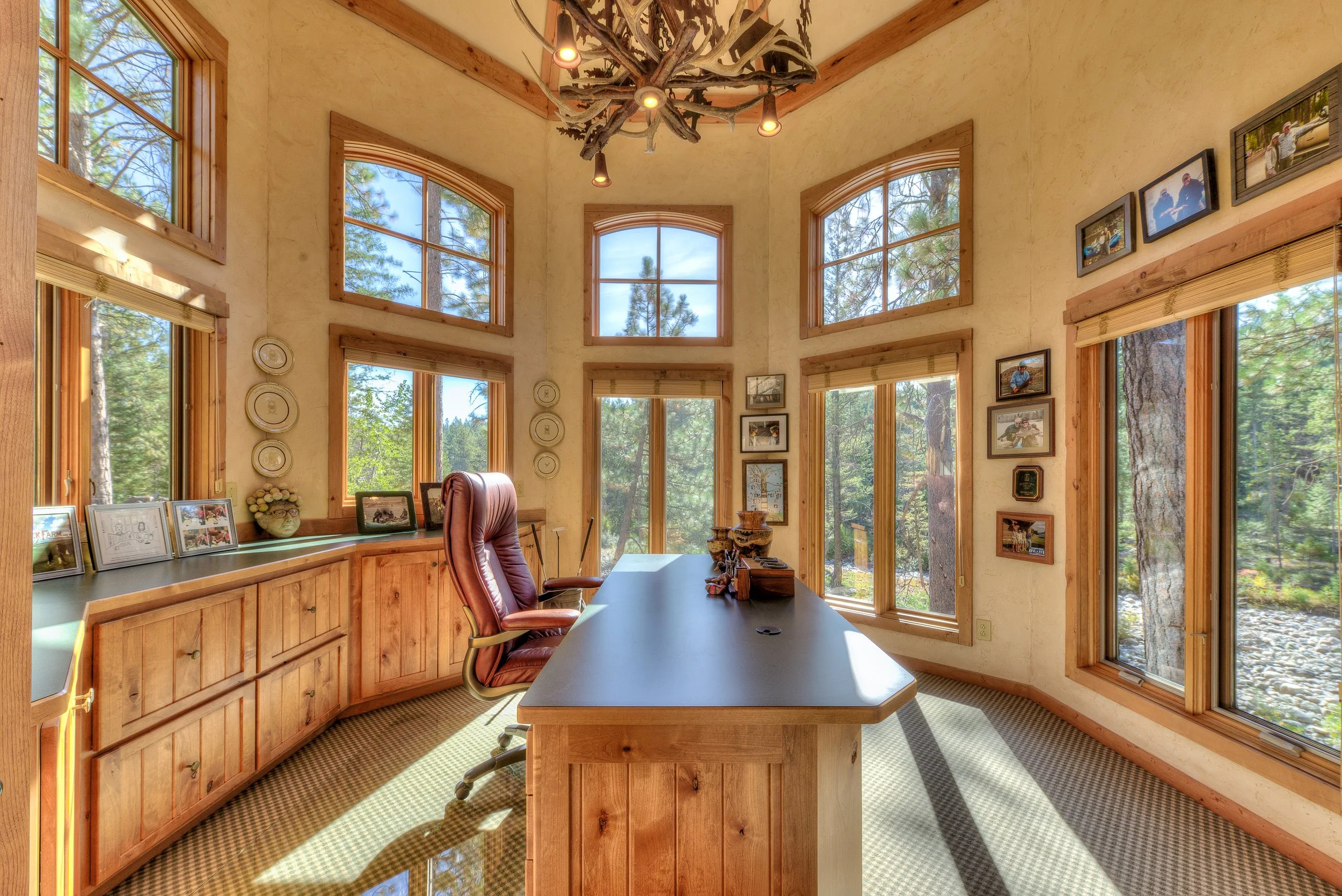 Grizzley Green Office-1.jpg