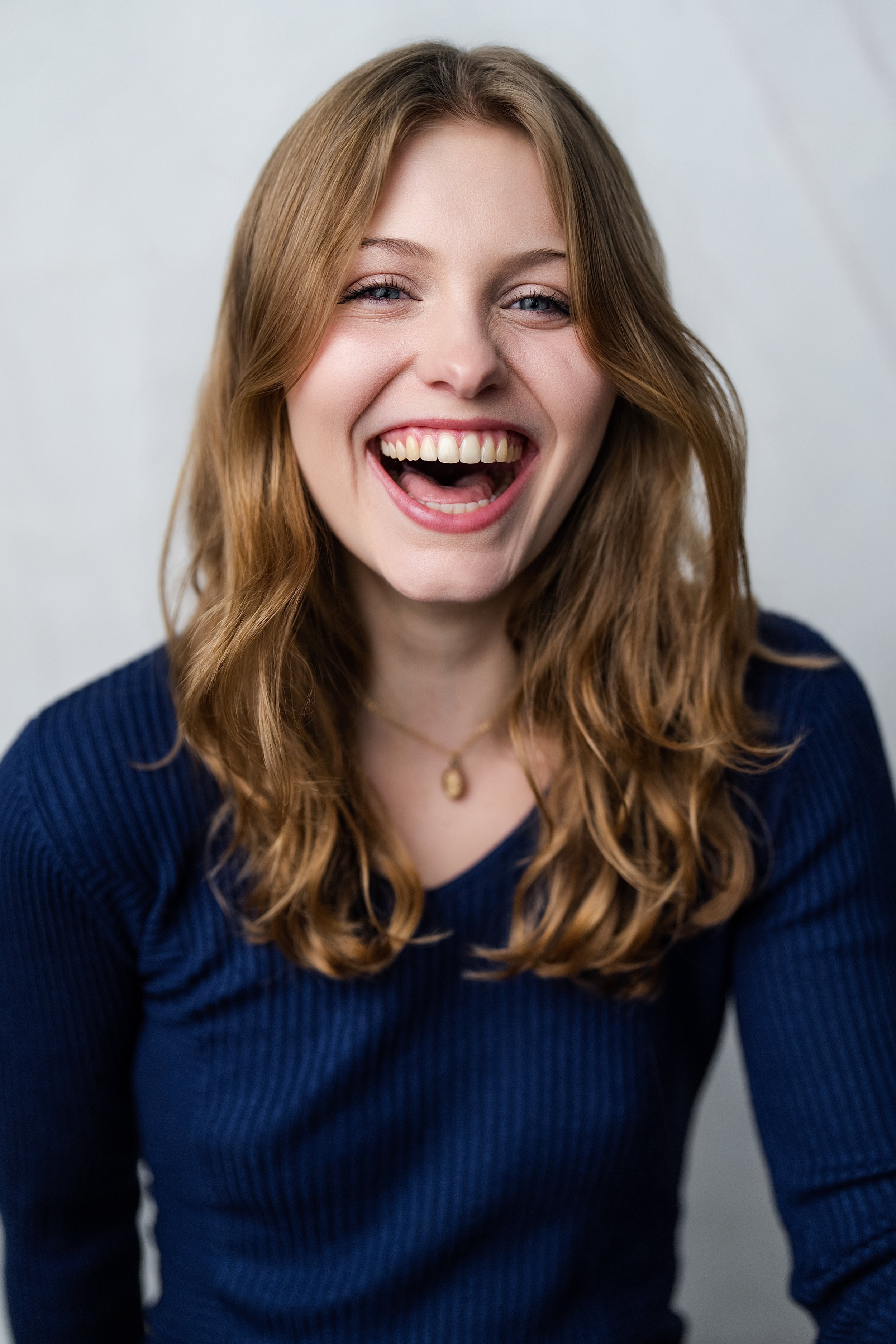Kat_Fosmoen_HEADSHOT2.jpg