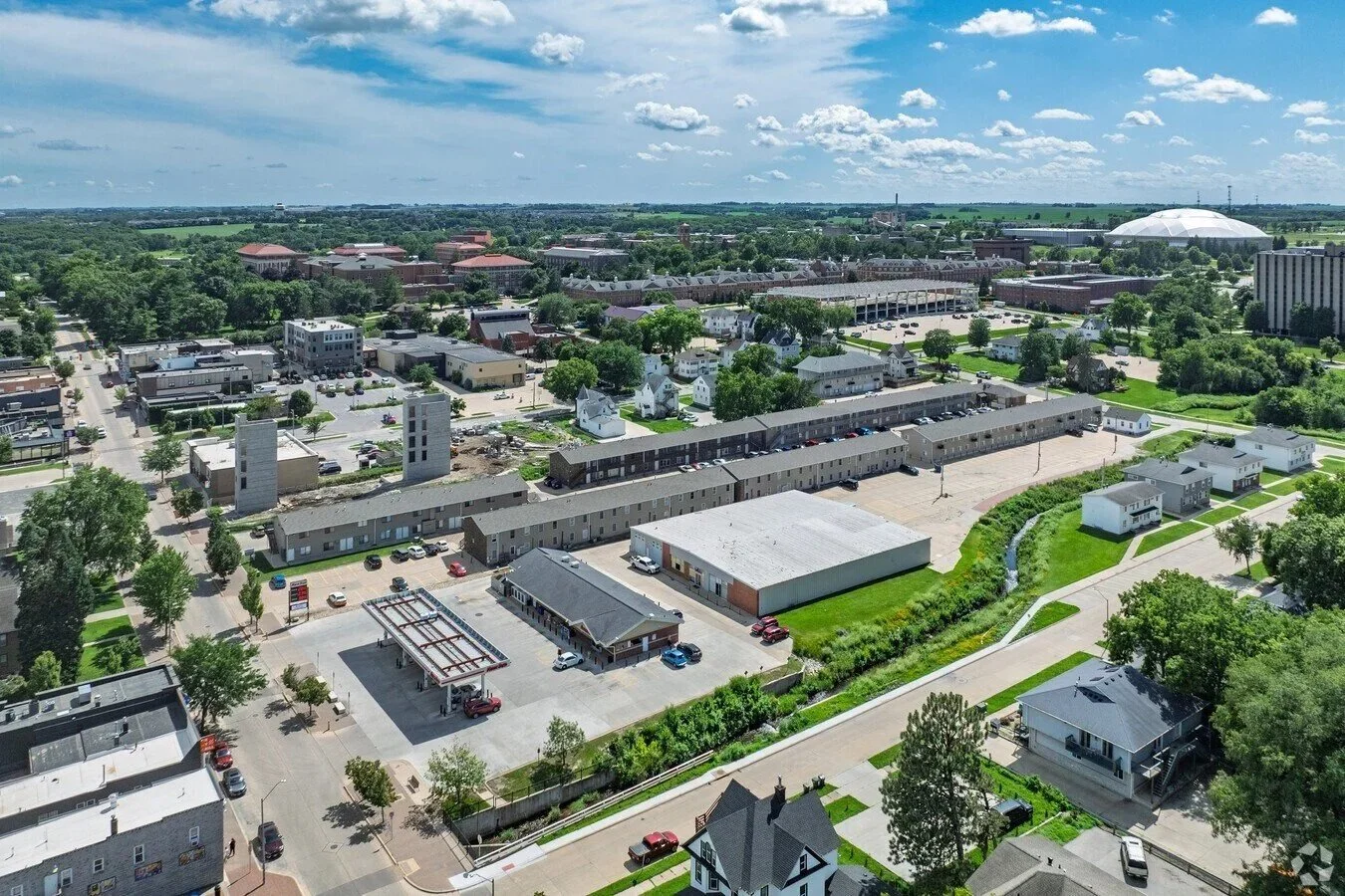 residences-on-college-hill-cedar-falls-ia-aerial-photo.jpg