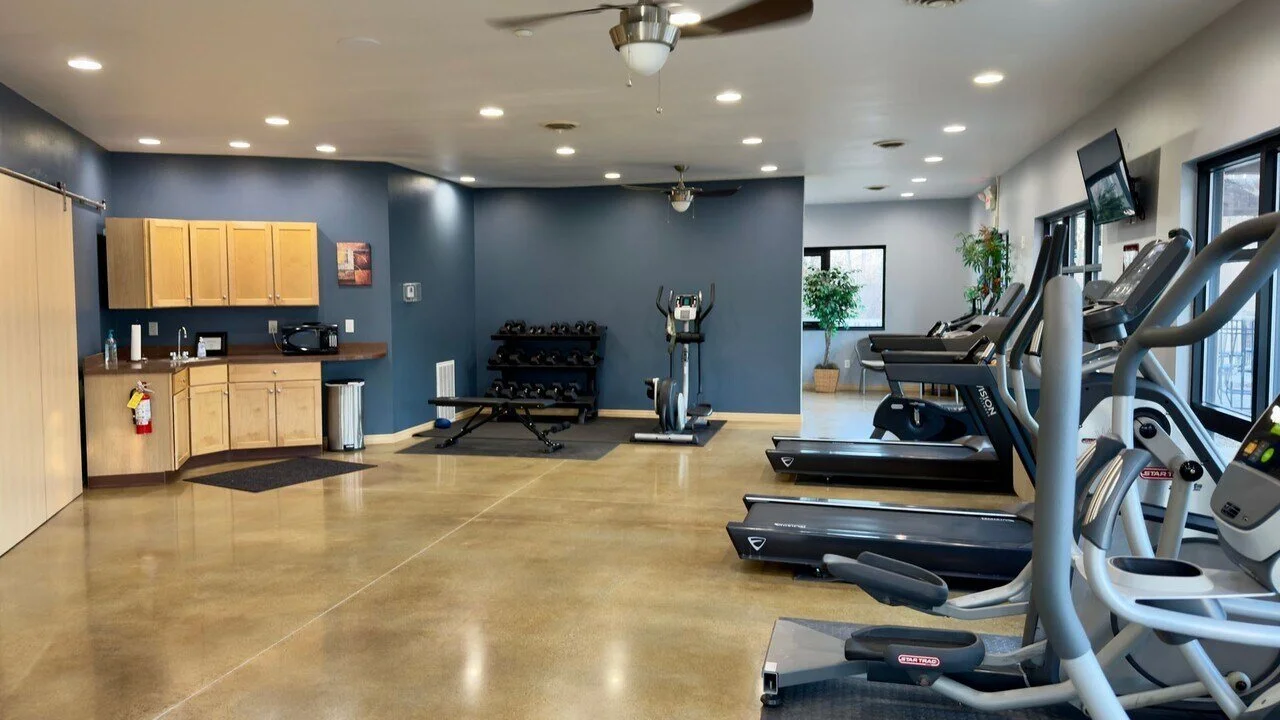 brentwood-estates-apartments-cedar-falls-ia-building-photo.jpg
