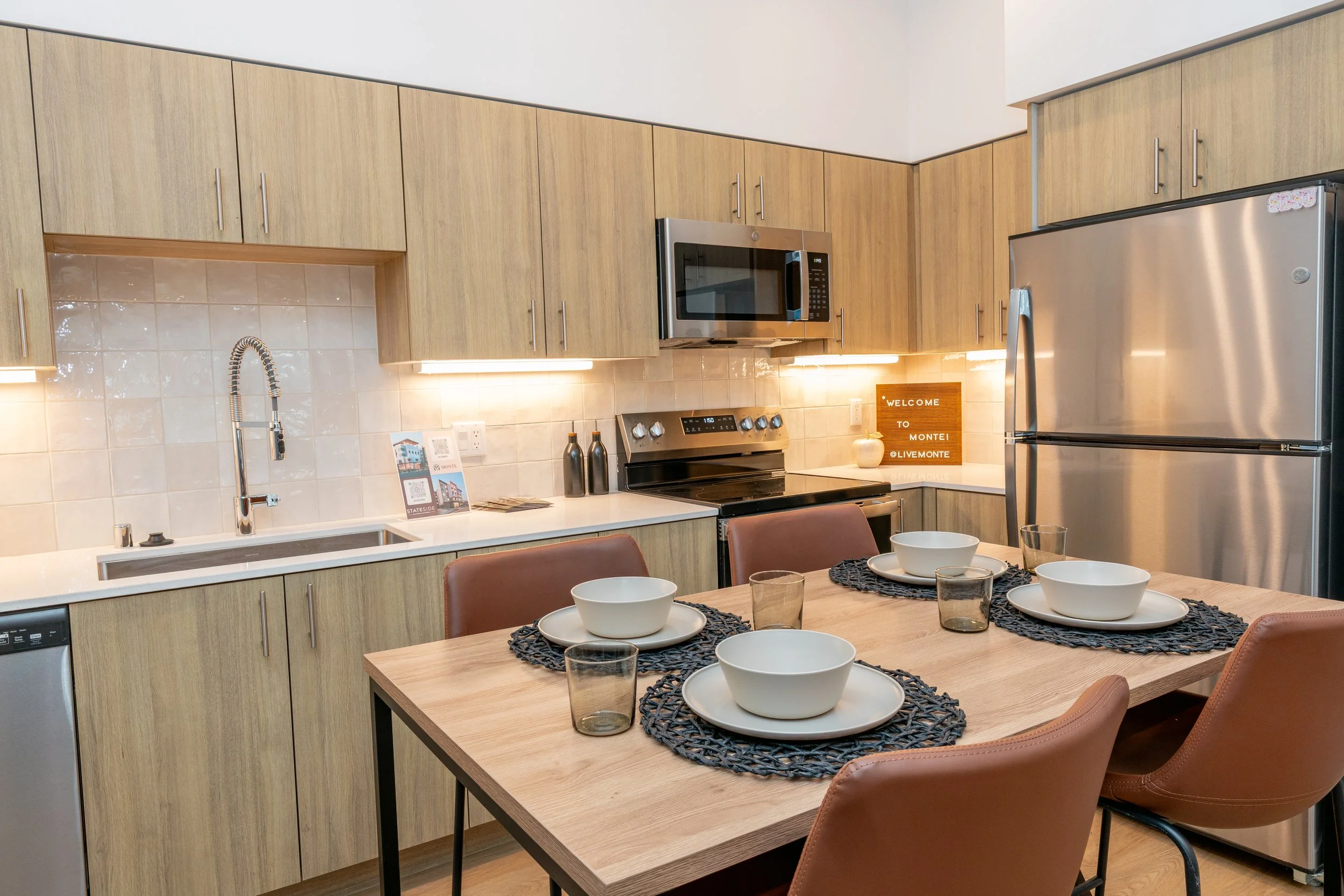 Kitchen 01.jpg