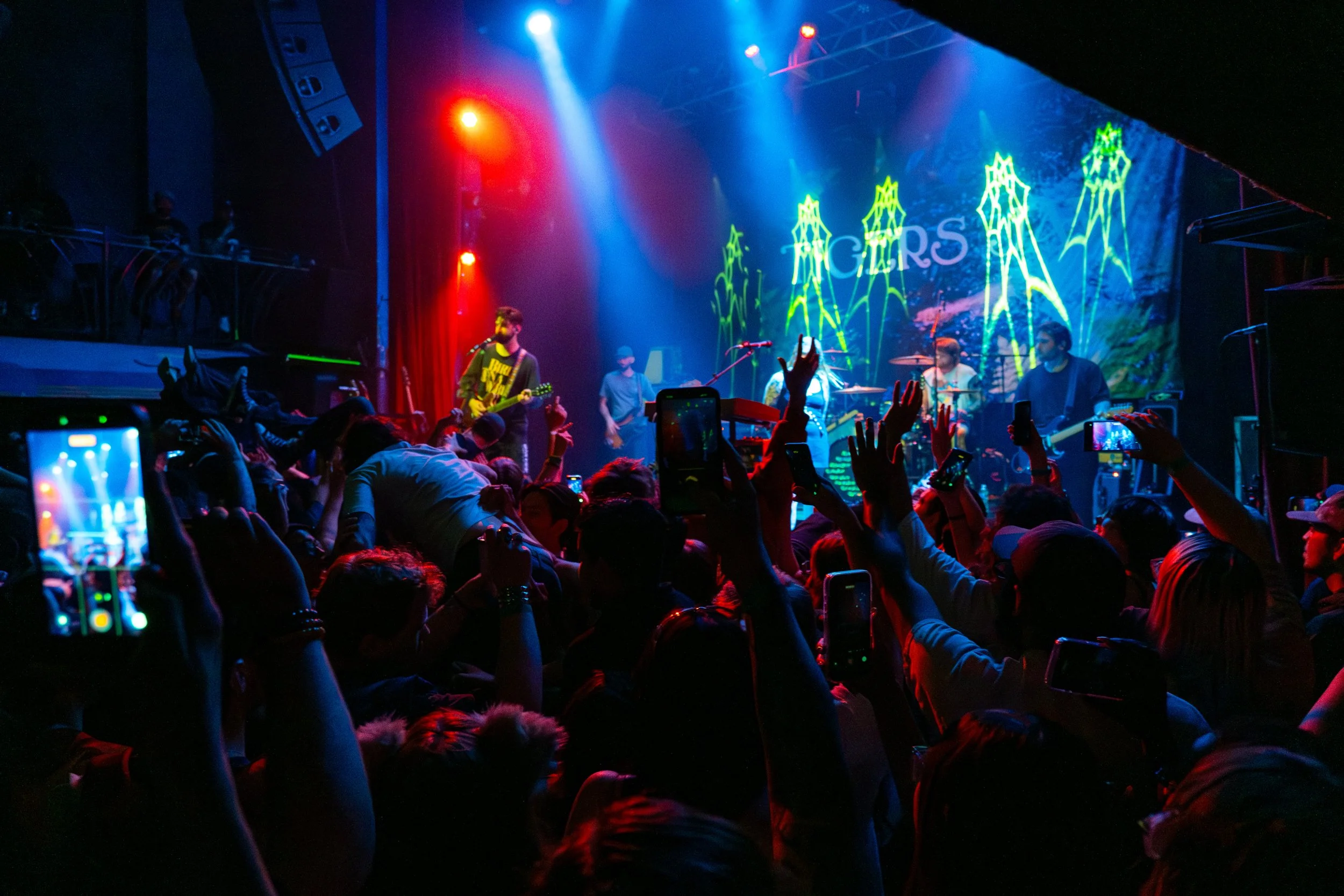 mcr.tigersjaw.gothic-23.jpg