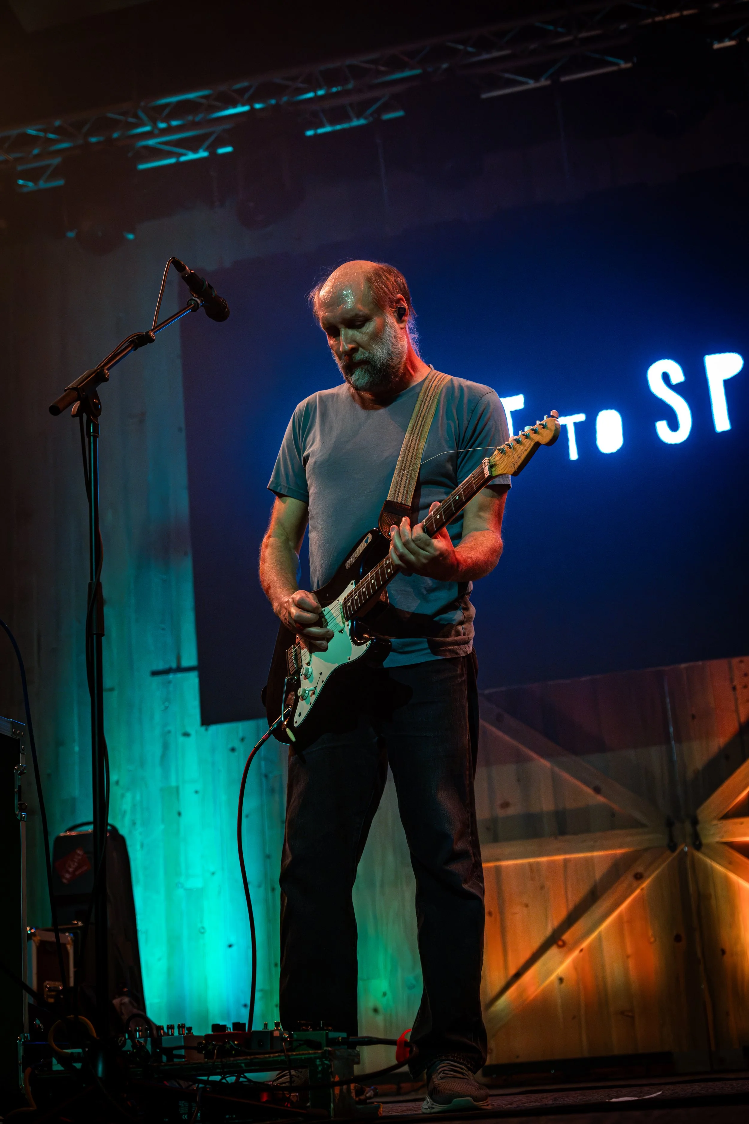 mcr_built to spill_phil long_91826-37.jpg
