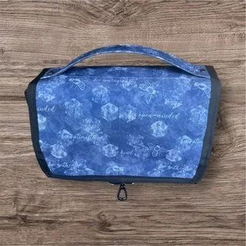 Tri‑Fold Toiletry Bag