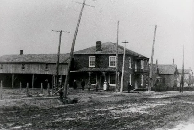 Historic Yake Hotel.JPG