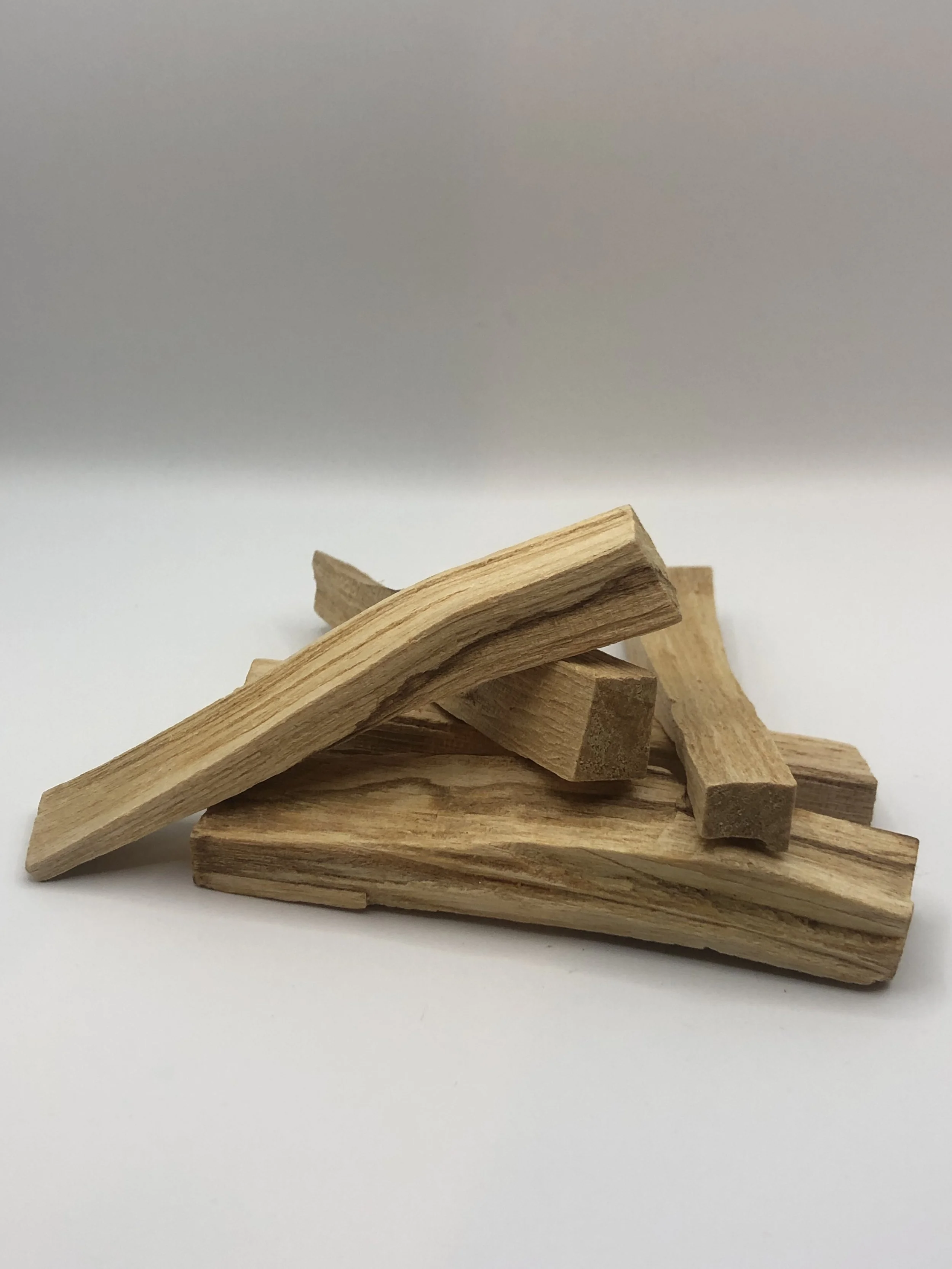 Palo Santo Wood - 5 Stick Bundle