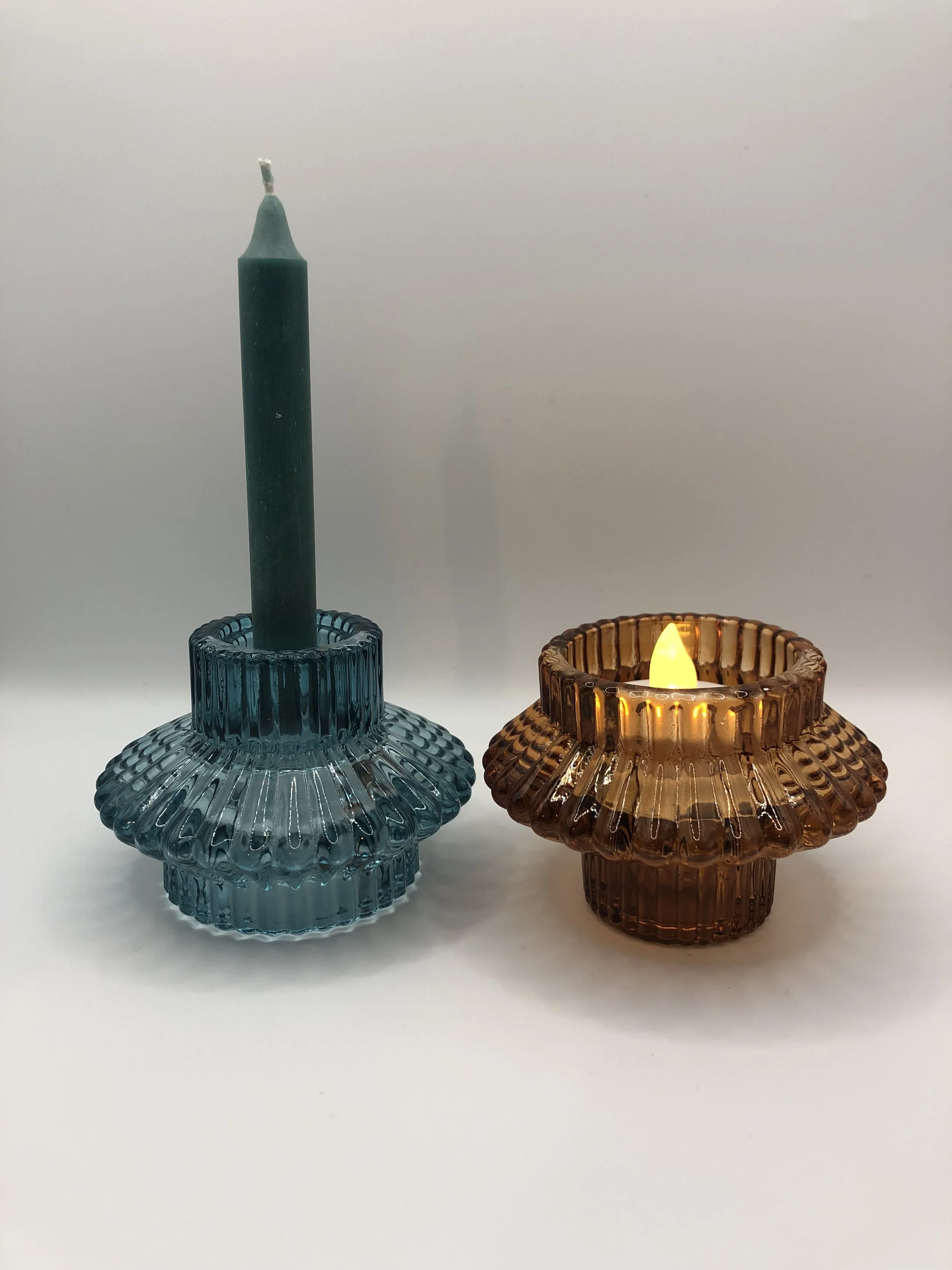 Dual Purpose Corrugated Glass Design Tea Light or Taper Candle Holder