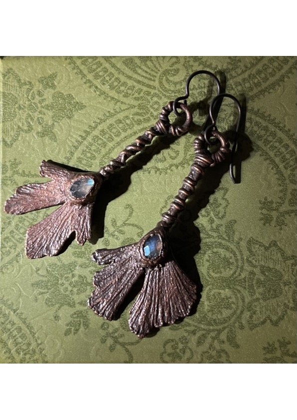 ginkgo earring.jpg