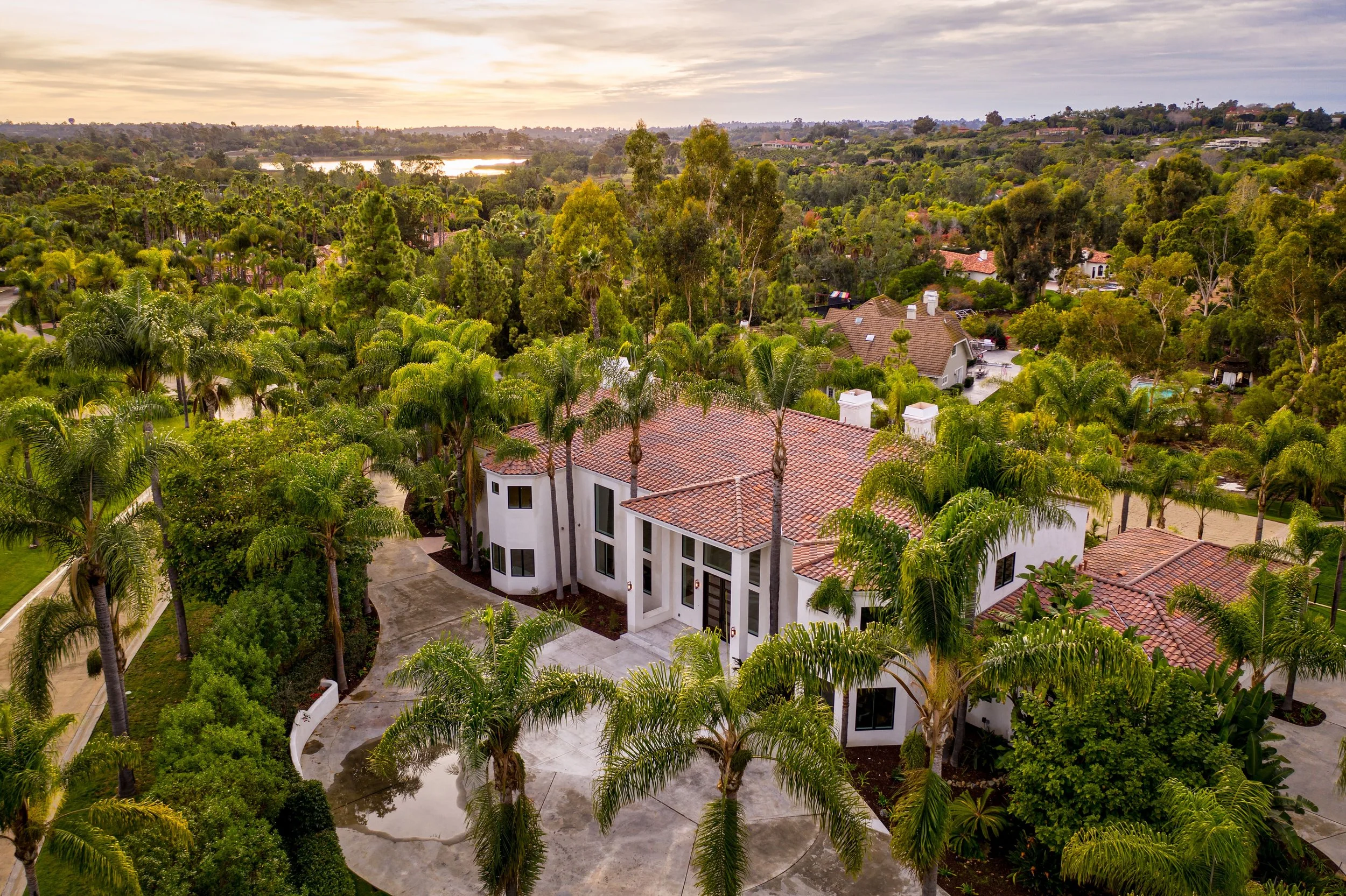 Rancho Santa Fe Modern luxury in the ranch