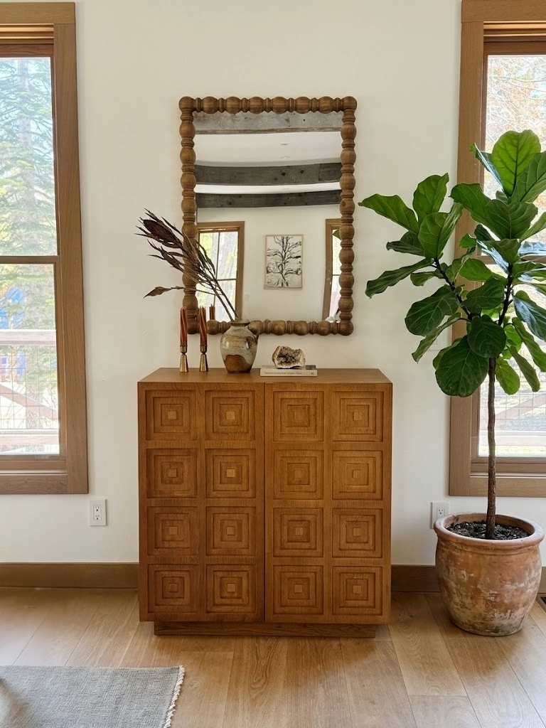 Tigerlily bar cart.png