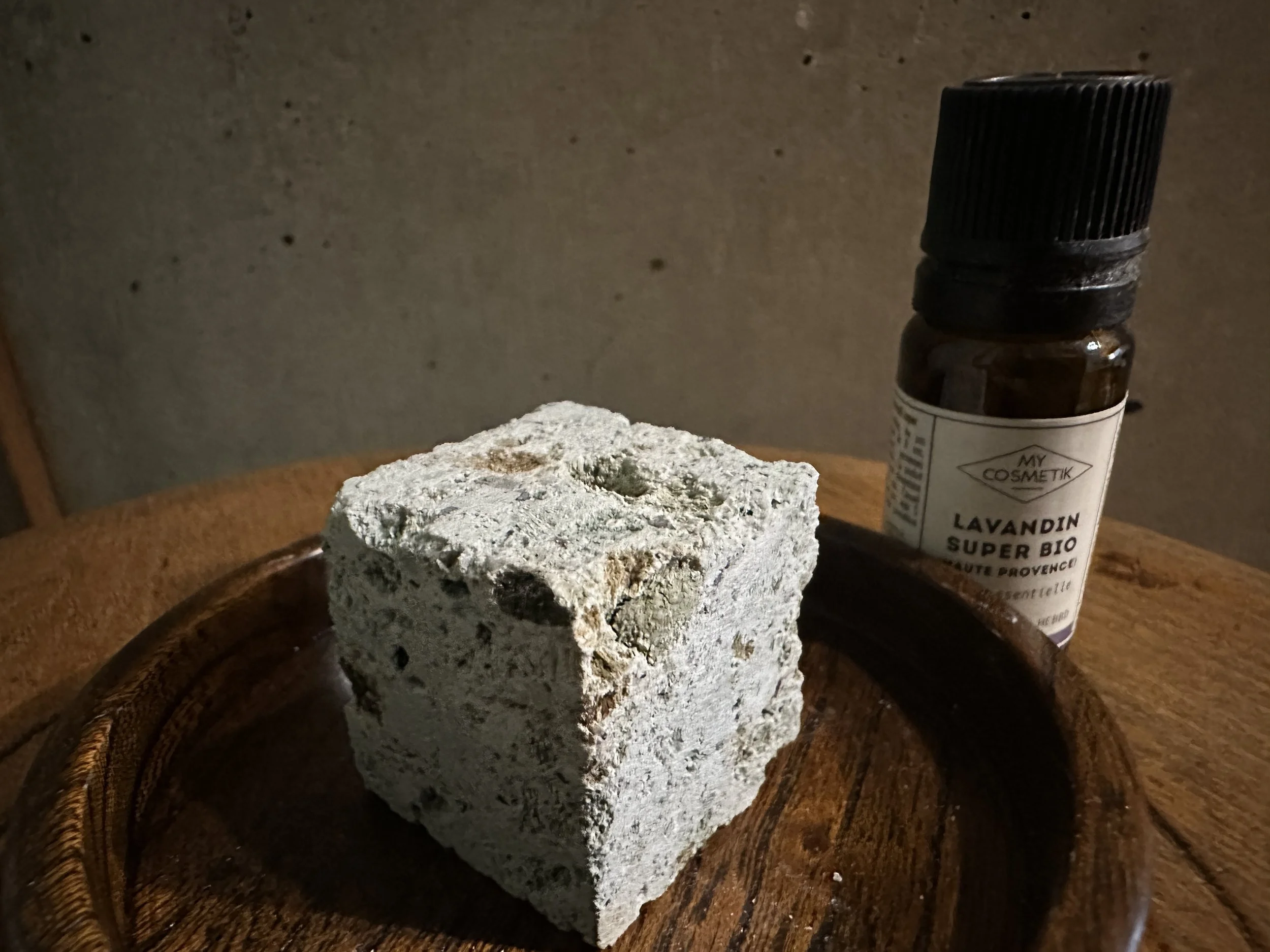 Material Note: Oya Stone