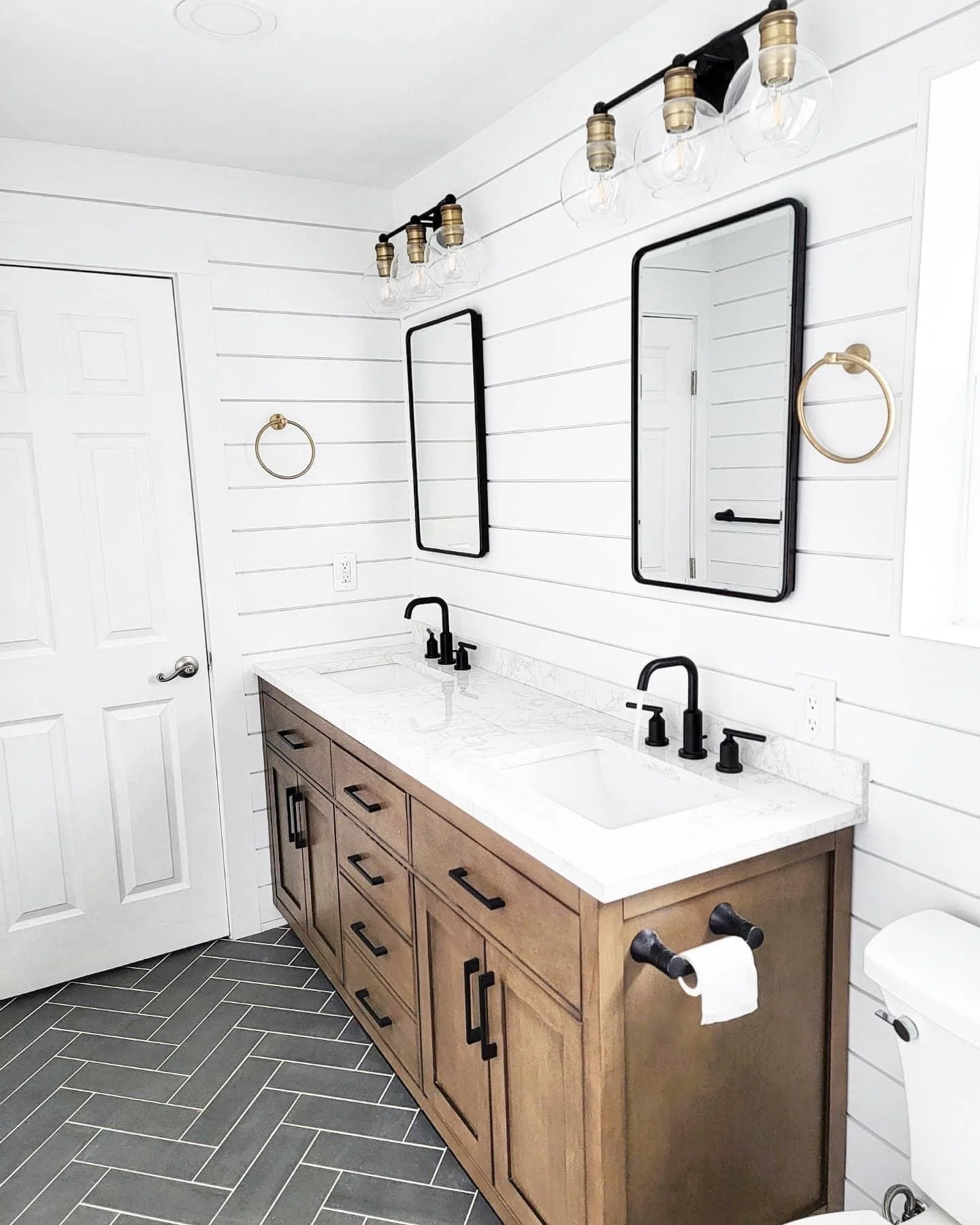 Lynnwood Bathroom