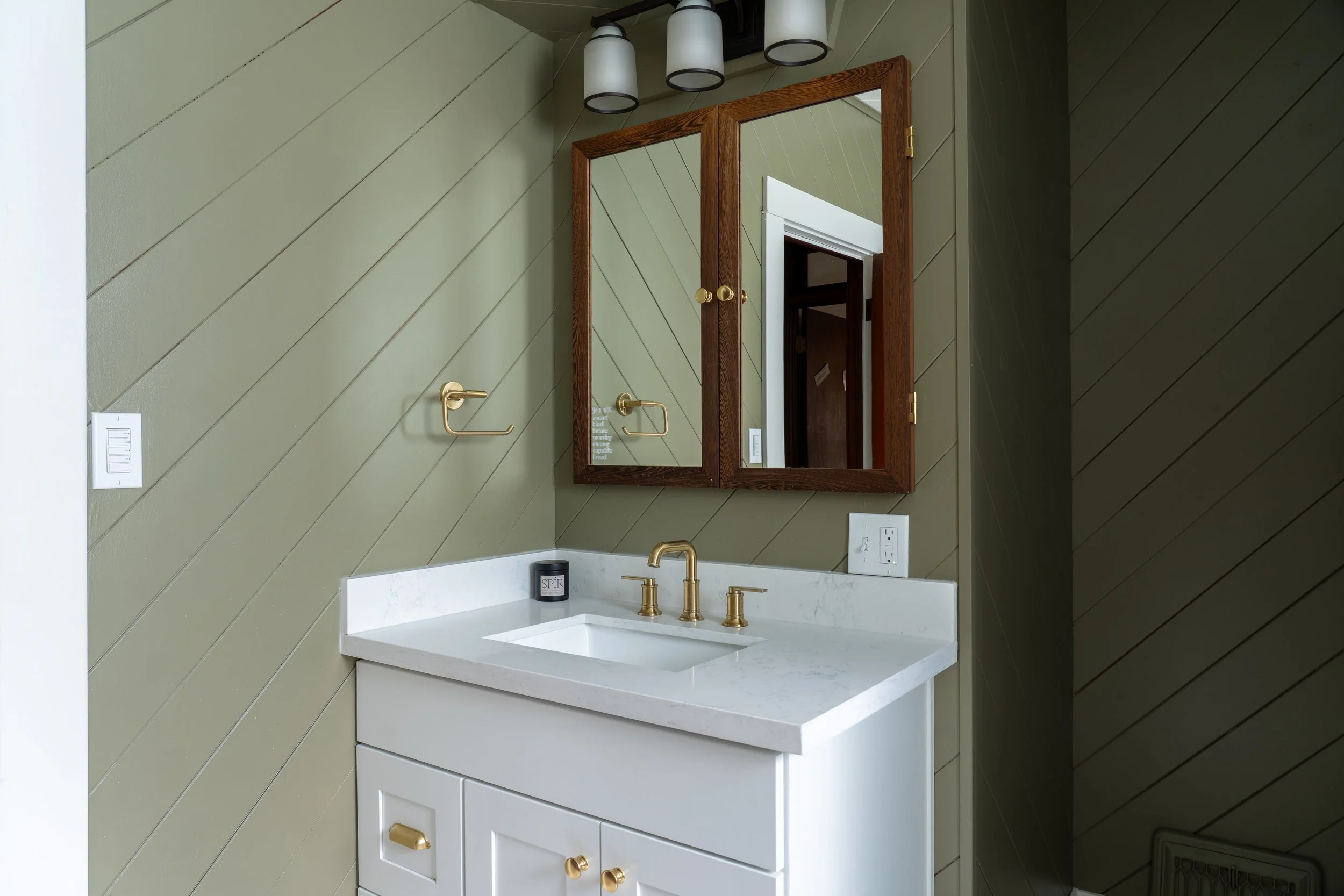 Shoreline Bathroom