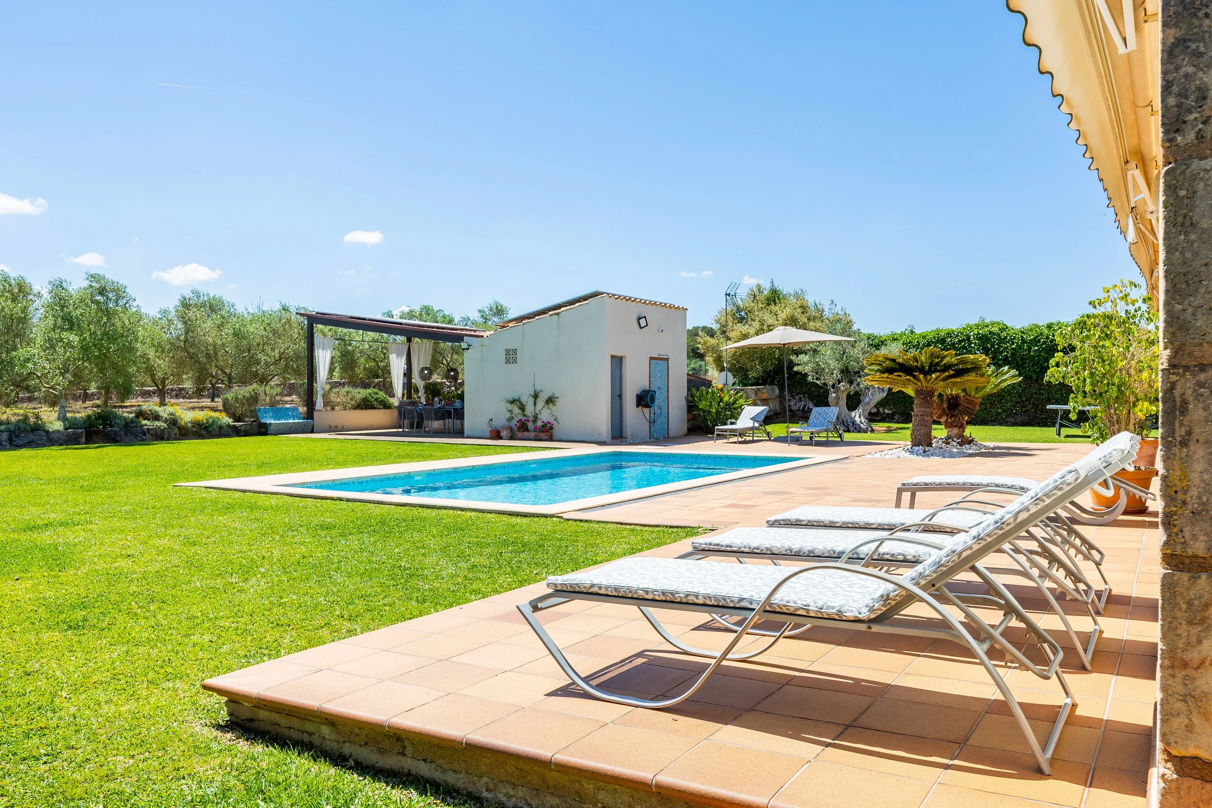 Sa Finca Mallorca finca with swimming pool, large garden and children’s play area real estate photography