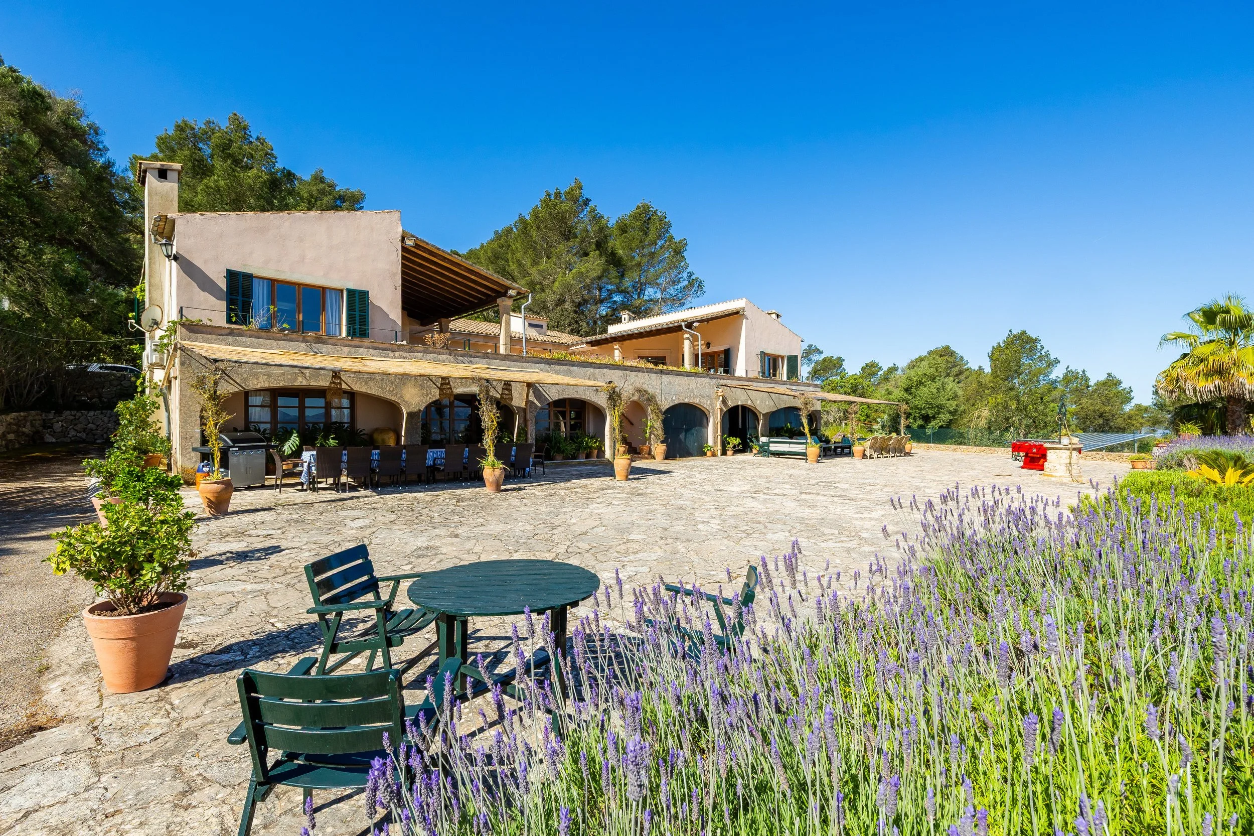 Luxury finca with swimming pool and Serra de Tramuntana views in Mallorca real estate photography