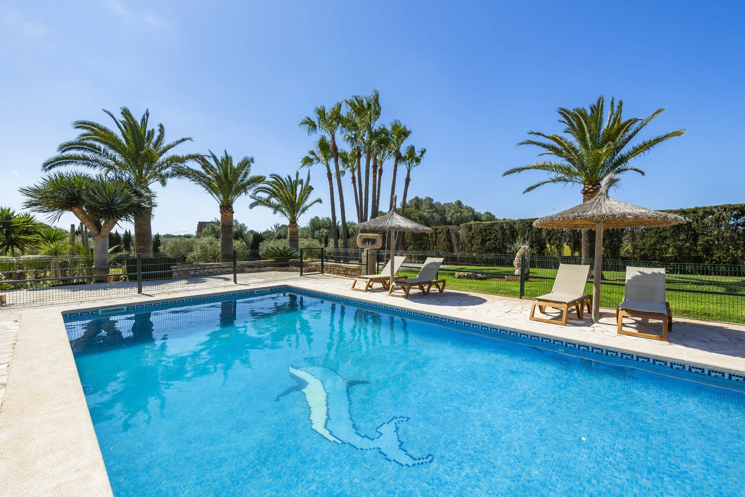 Rural house near Ses Salines Mallorca with swimming pool, garden and natural surroundings real estate photography