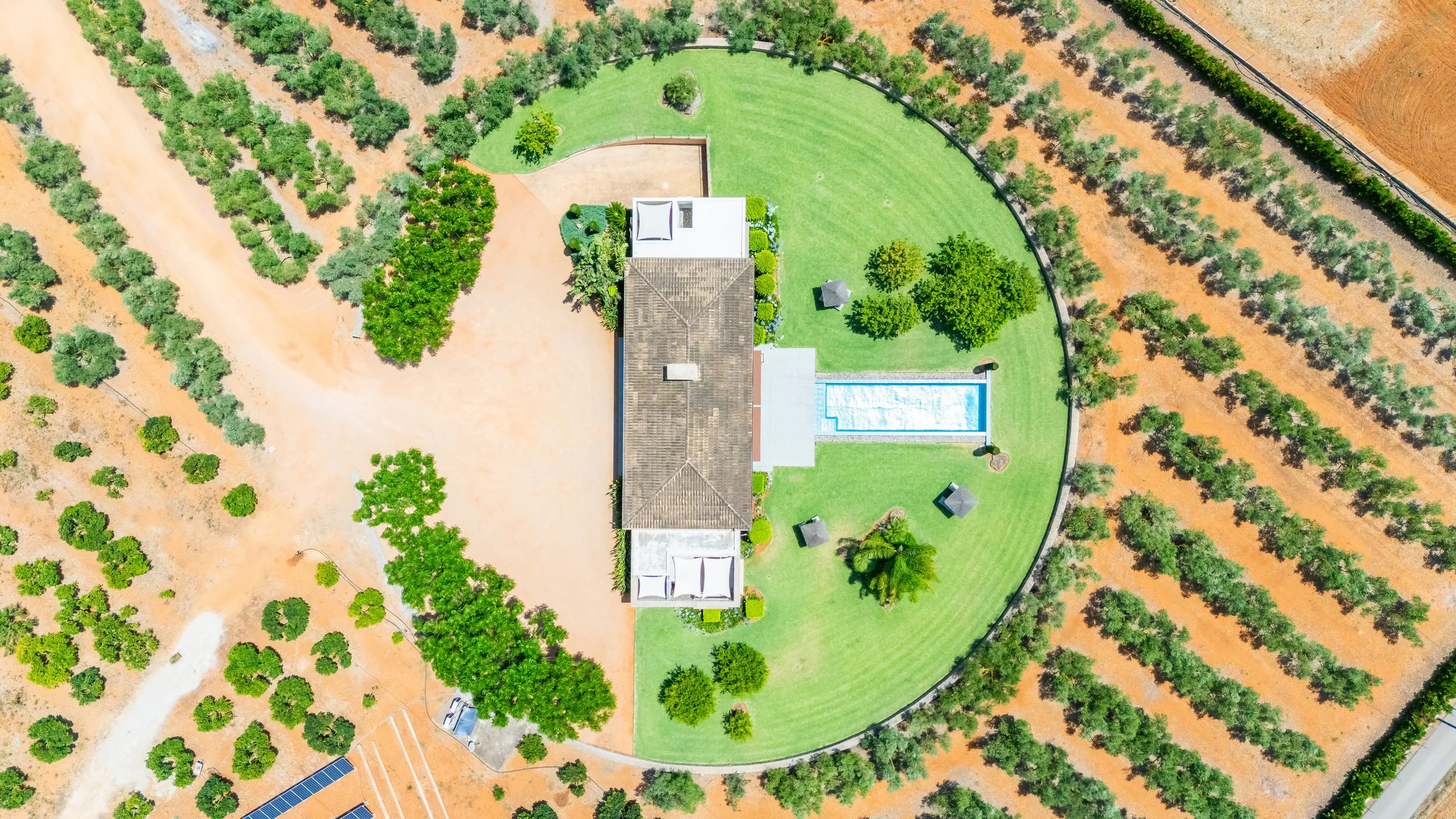 Aerial drone photography of S’Hort de Can Rius Mallorca luxury estate with pool and expansive countryside views