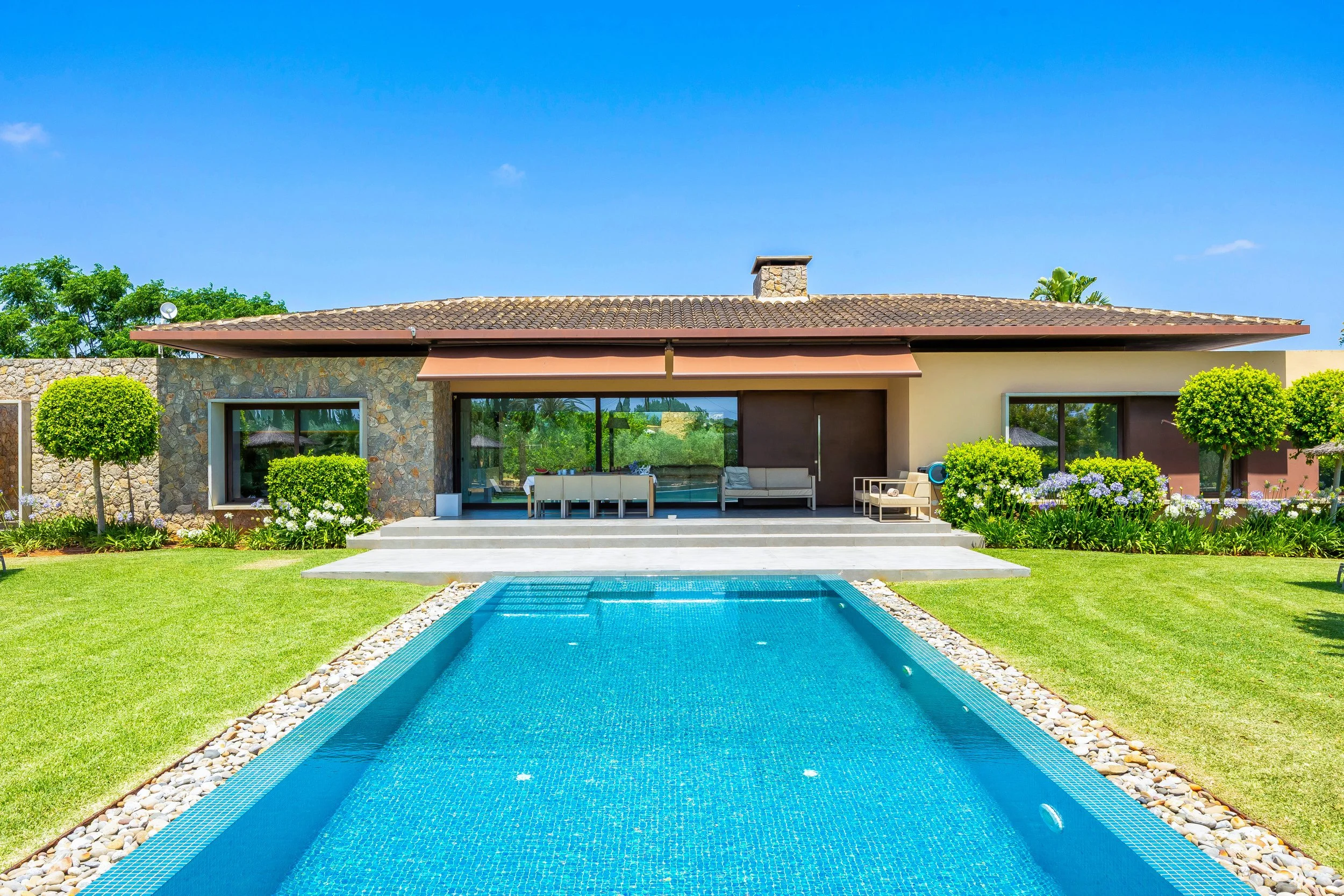 S’Hort de Can Rius Mallorca luxury countryside estate with pool and natural surroundings real estate photography
