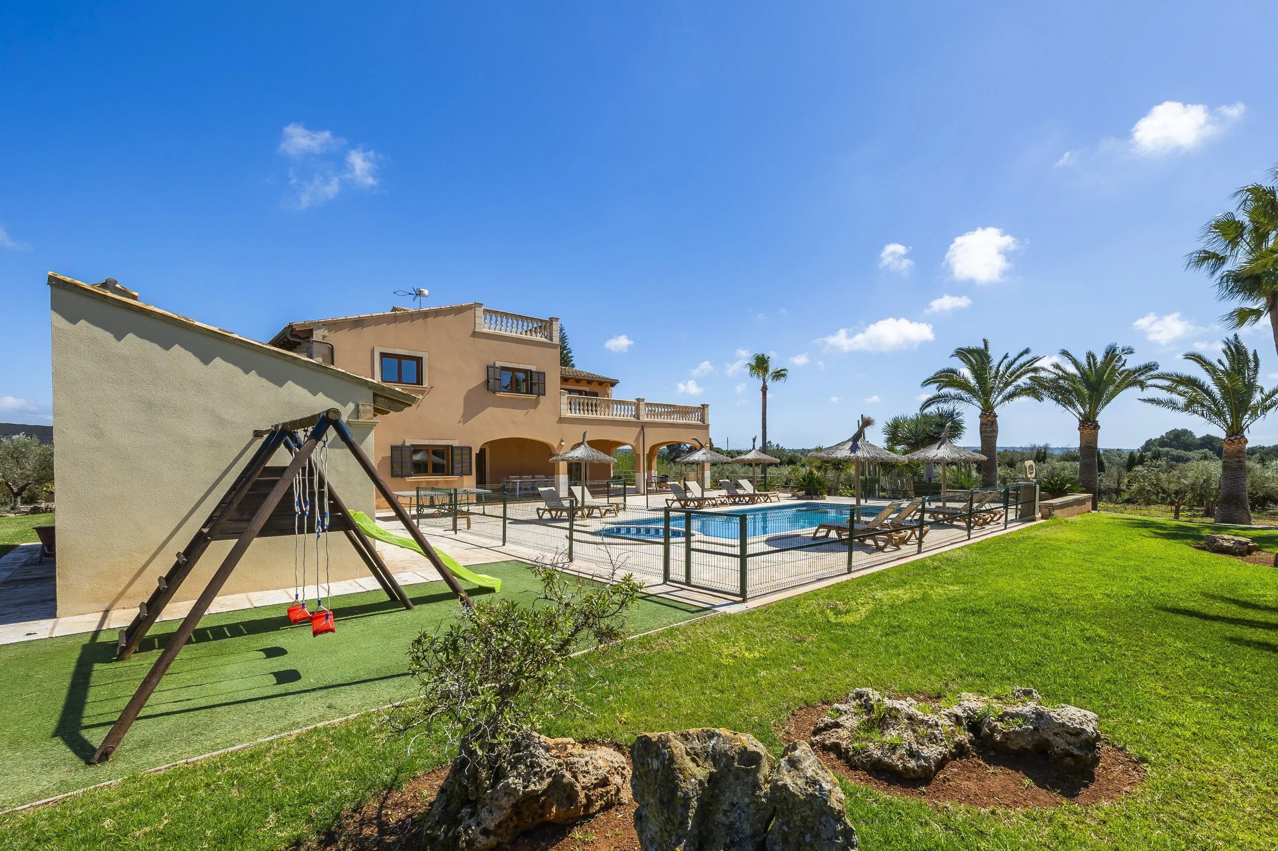 Rural house near Ses Salines Mallorca with swimming pool, garden and natural surroundings real estate photography