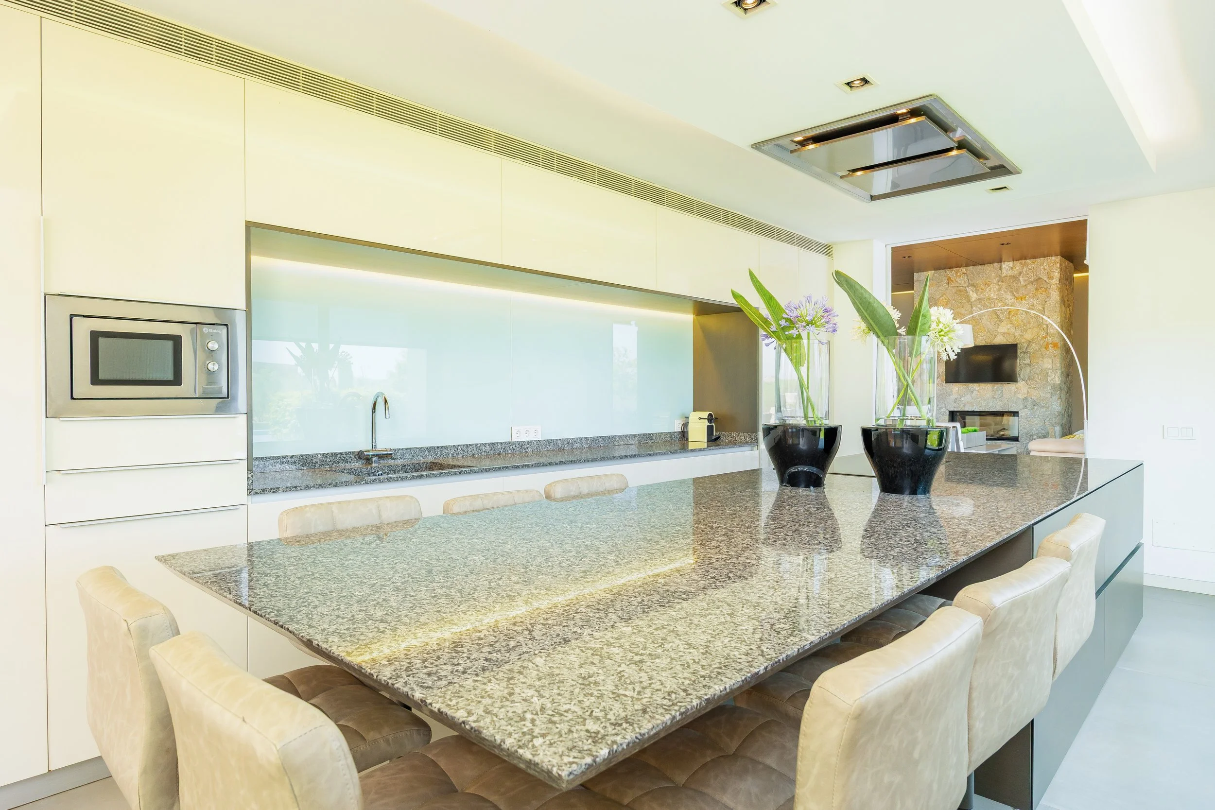 S’Hort de Can Rius Mallorca luxury interior with elegant design and natural light real estate photography