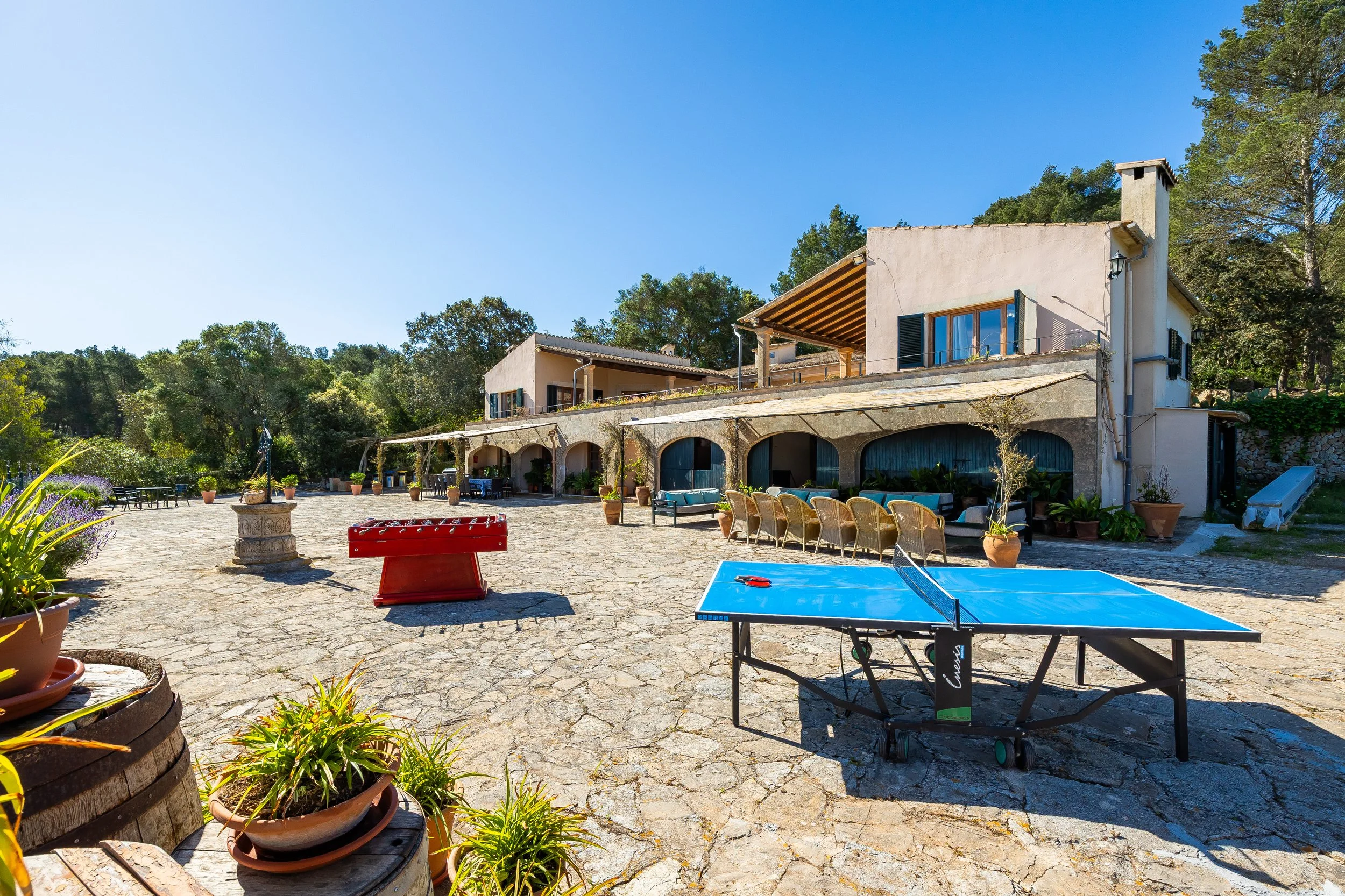 Luxury finca with swimming pool and Serra de Tramuntana views in Mallorca real estate photography