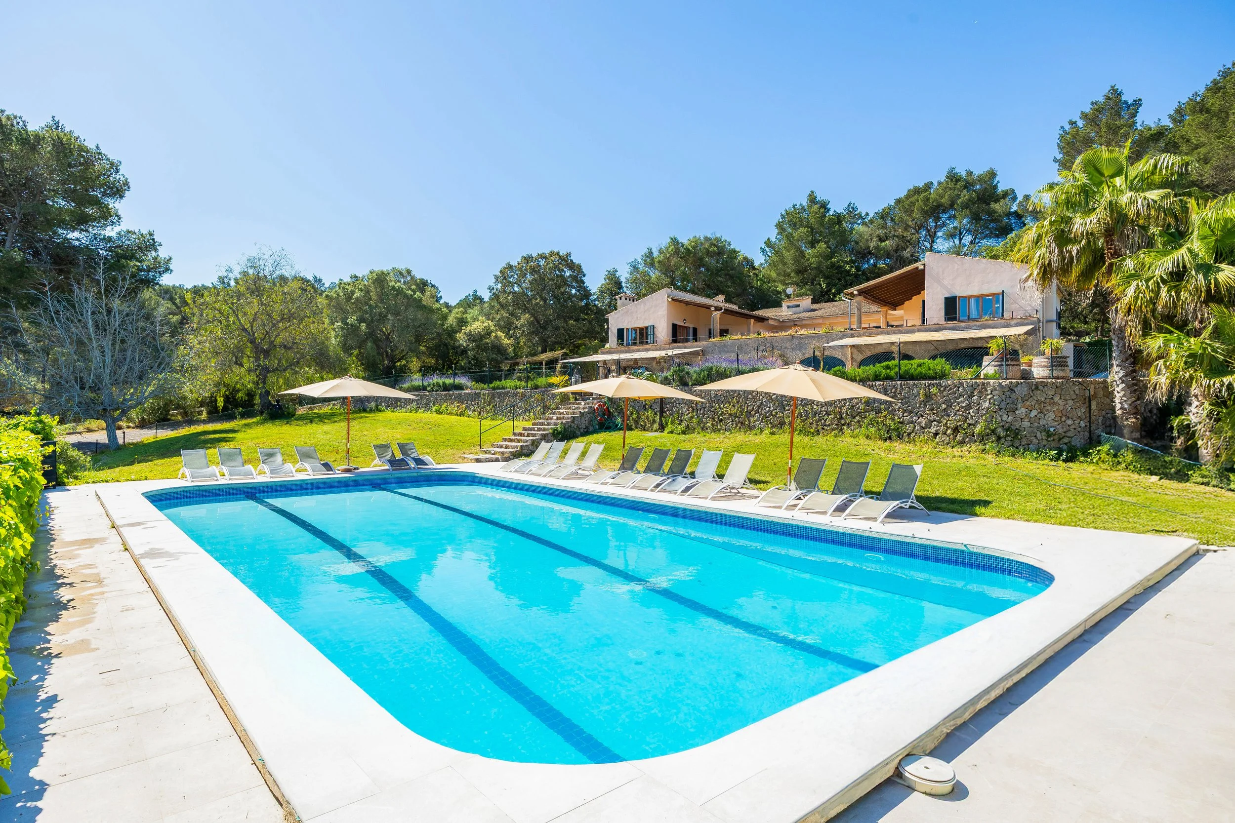 Es Puig de Ses Coves Mallorca countryside real estate photography
