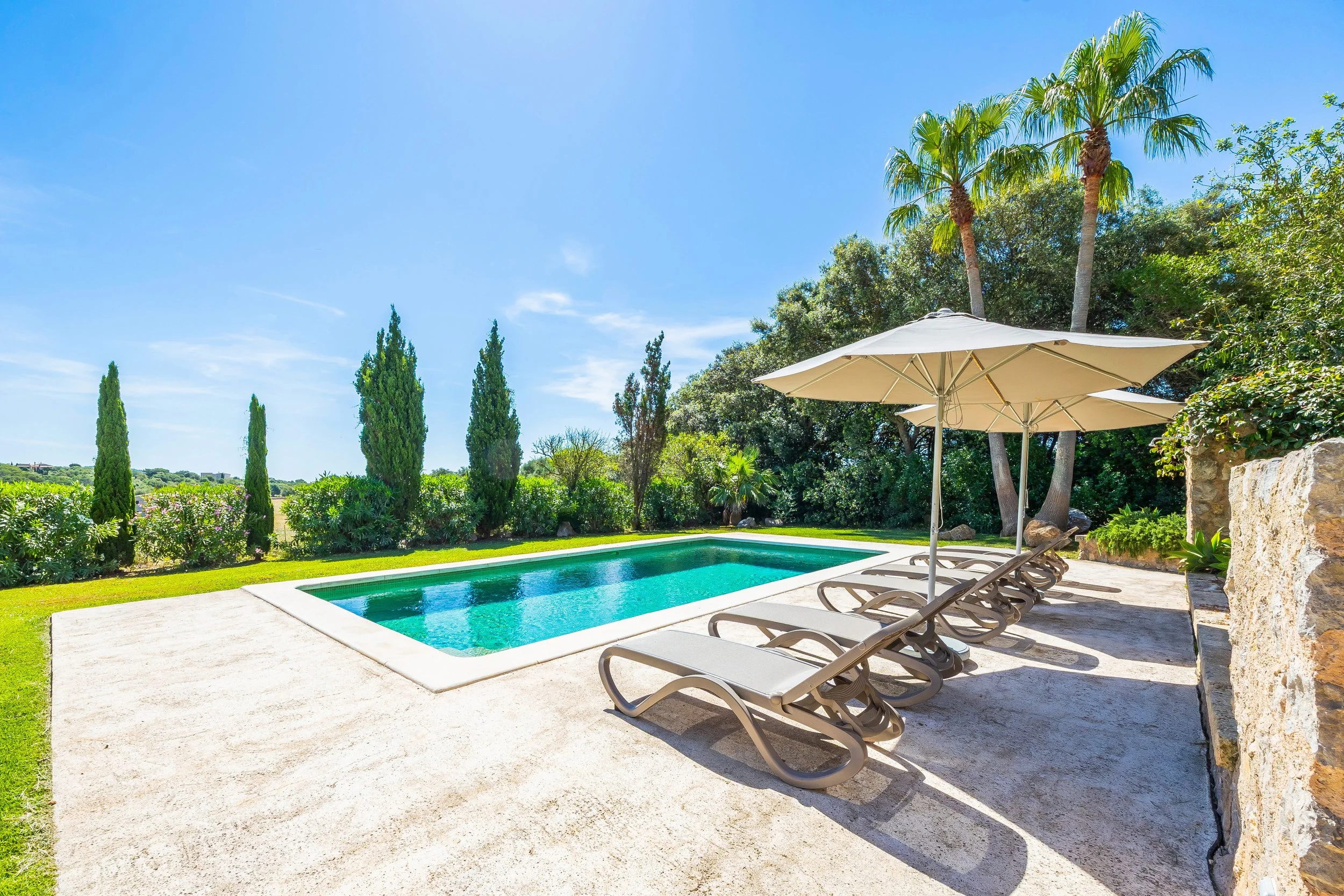 Finca Esteva Mallorca traditional finca with swimming pool near Sant Llorenç countryside real estate photography