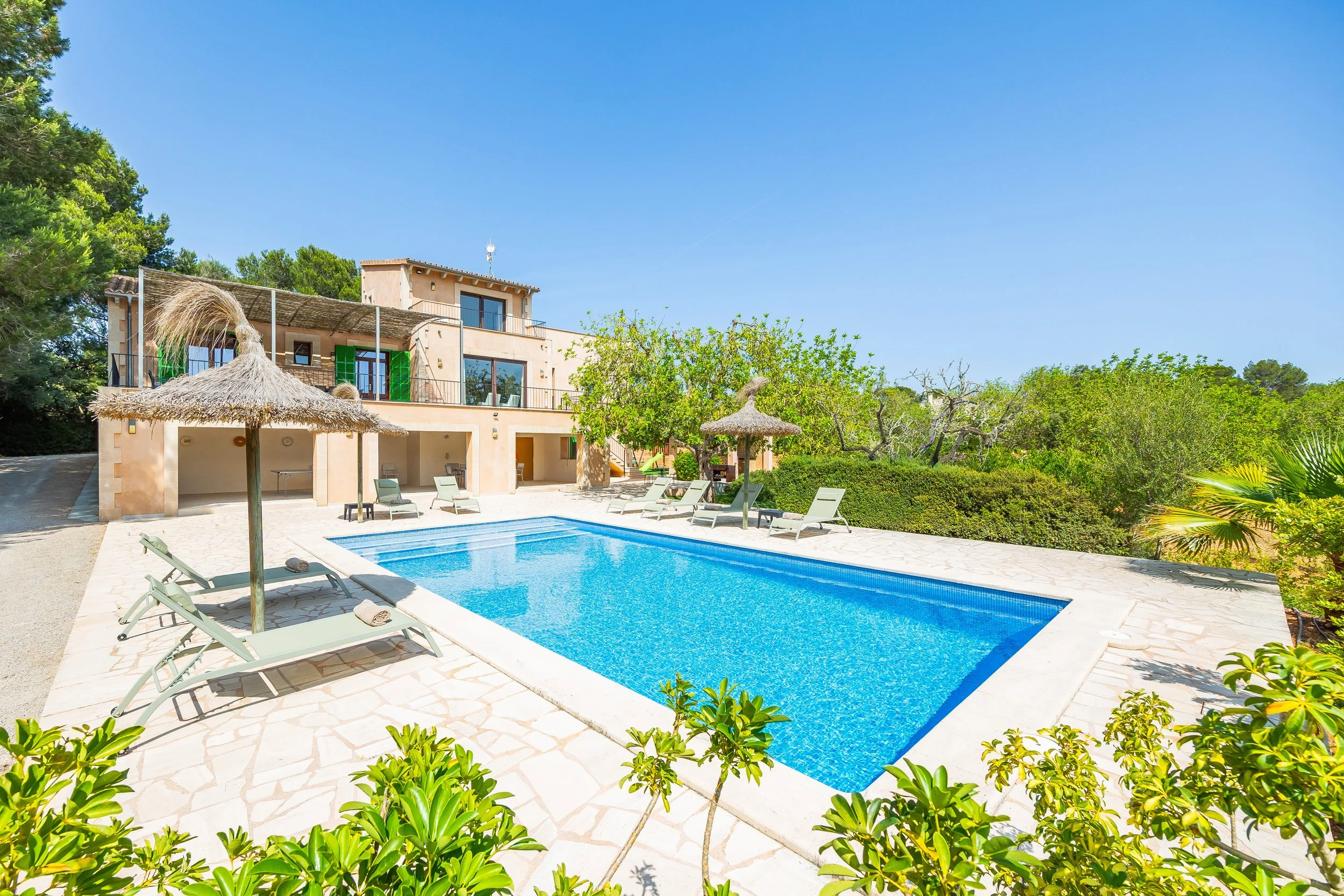 Rural house near Campos Mallorca with private pool, large plot and natural surroundings real estate photography