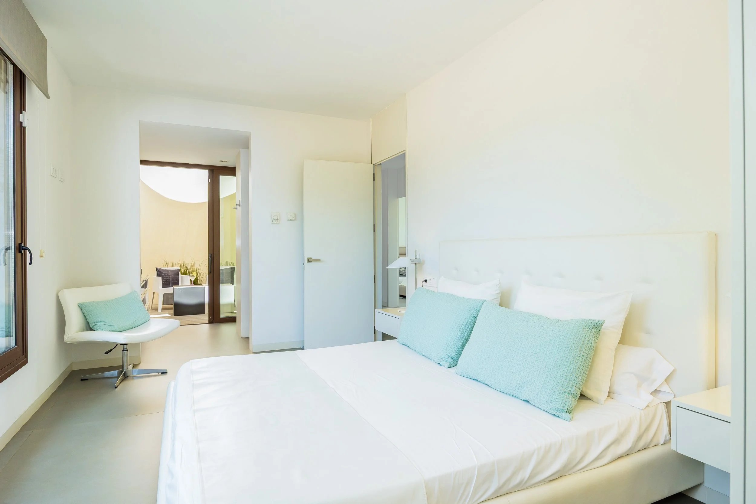 S’Hort de Can Rius Mallorca luxury interior with elegant design and natural light real estate photography