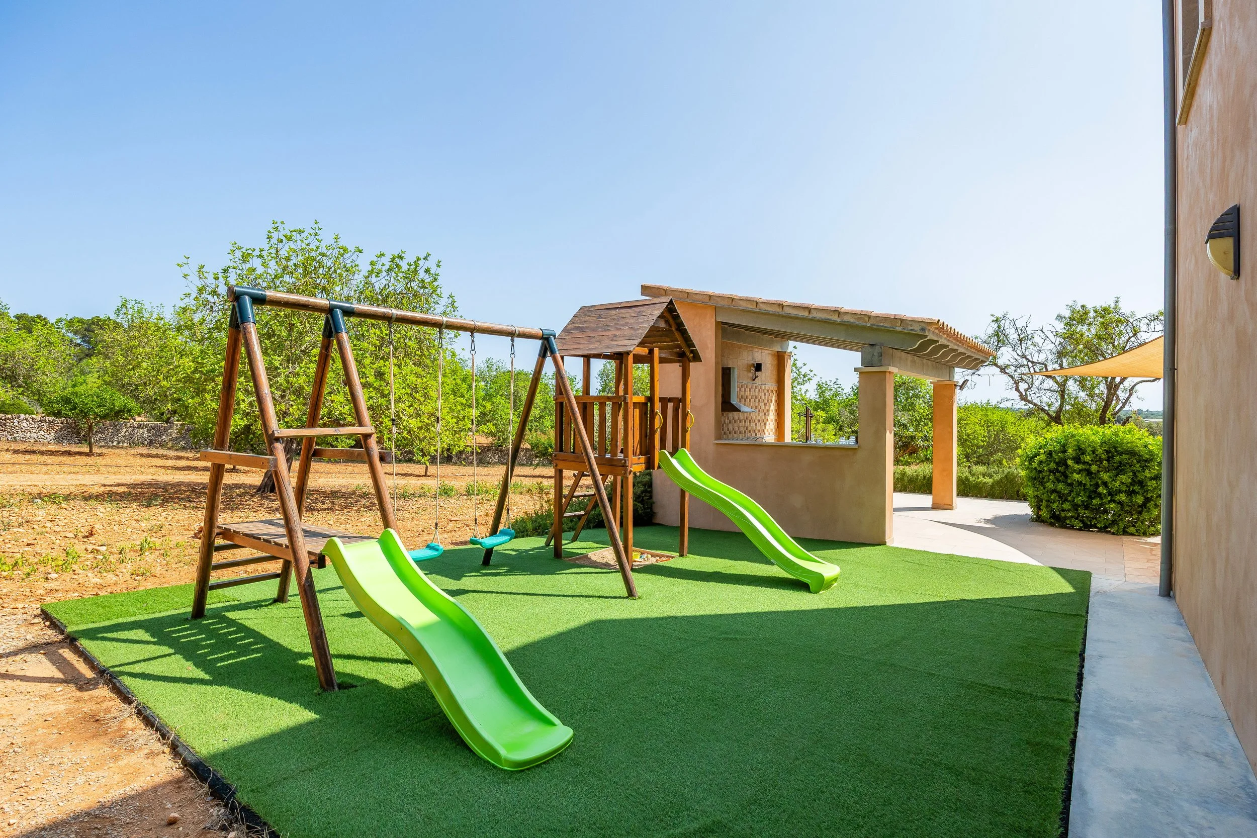 Rural house near Campos Mallorca with private pool, large plot and natural surroundings real estate photography