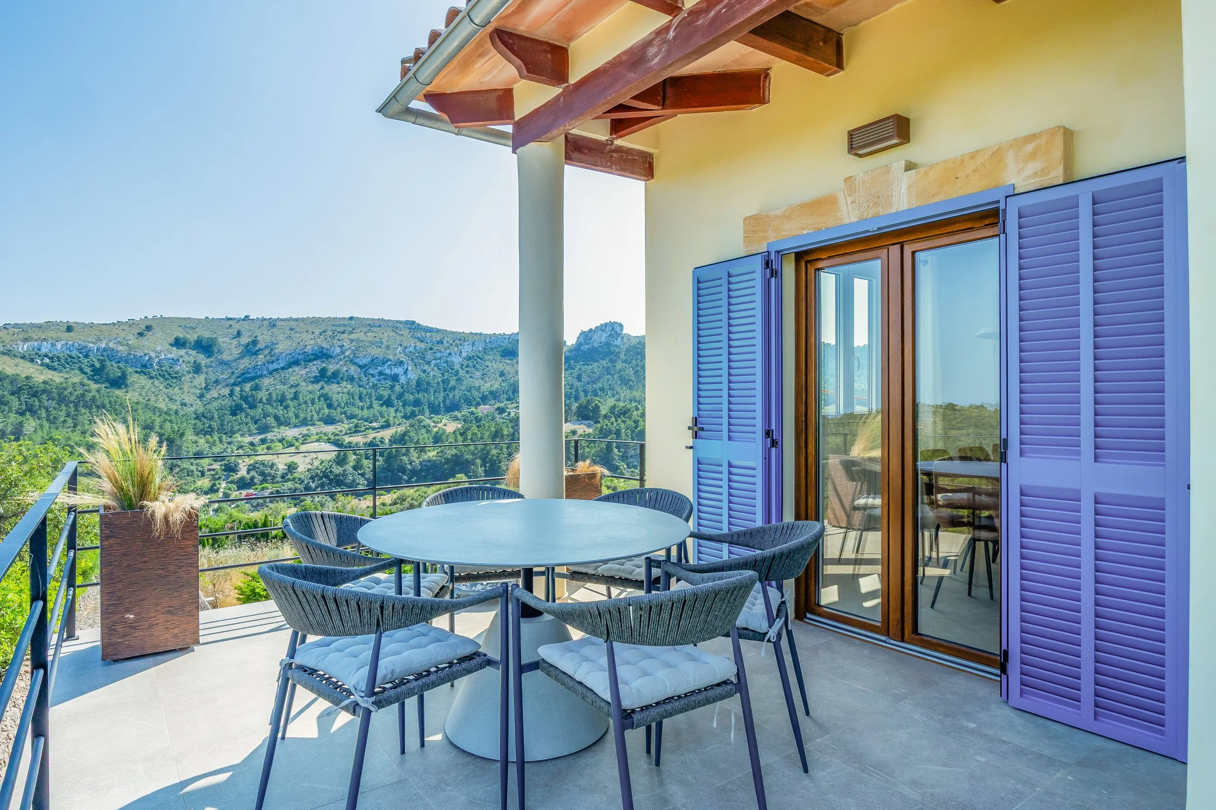 Can Gomez Mallorca countryside house with swimming pool near Son Macià and sea views towards Calas de Mallorca real estate photography