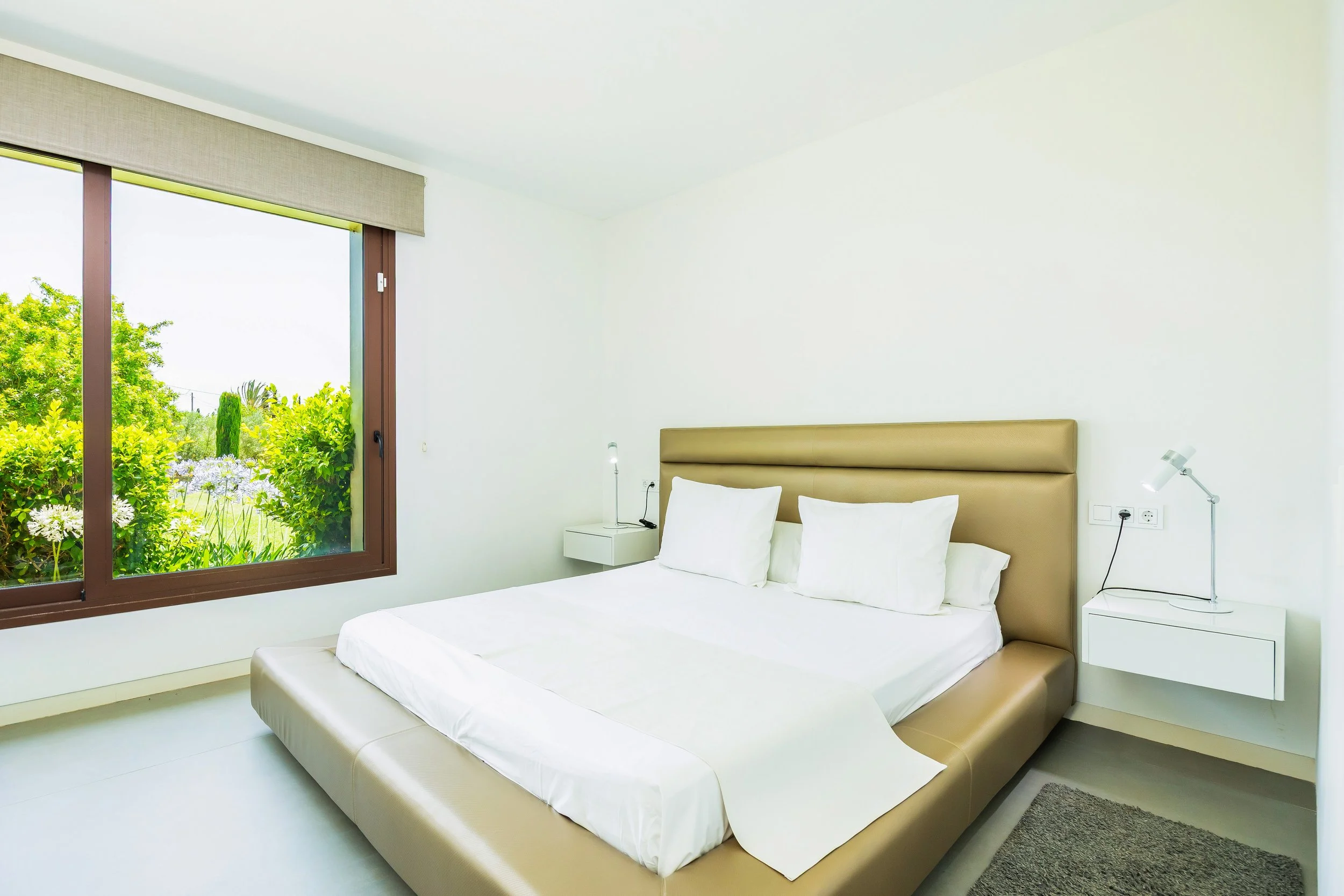 S’Hort de Can Rius Mallorca luxury interior with elegant design and natural light real estate photography
